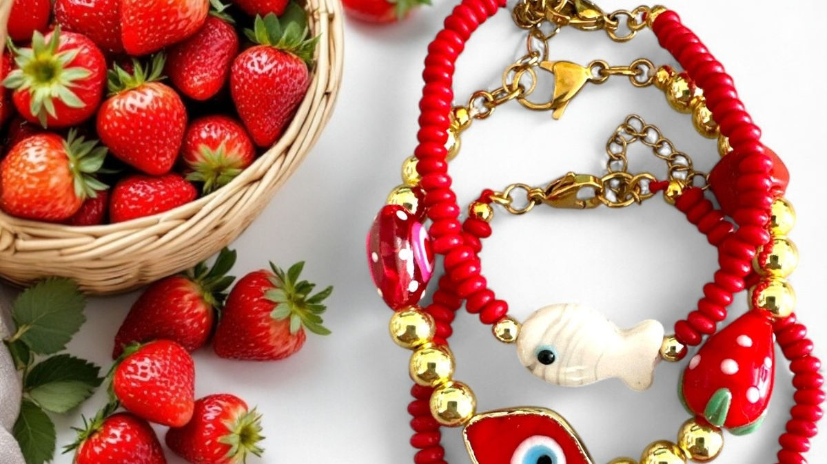 Y2K Style: Η τάση που επιστρέφει — και πώς να την υιοθετήσεις με τα κοσμήματα So Cute by Dimi