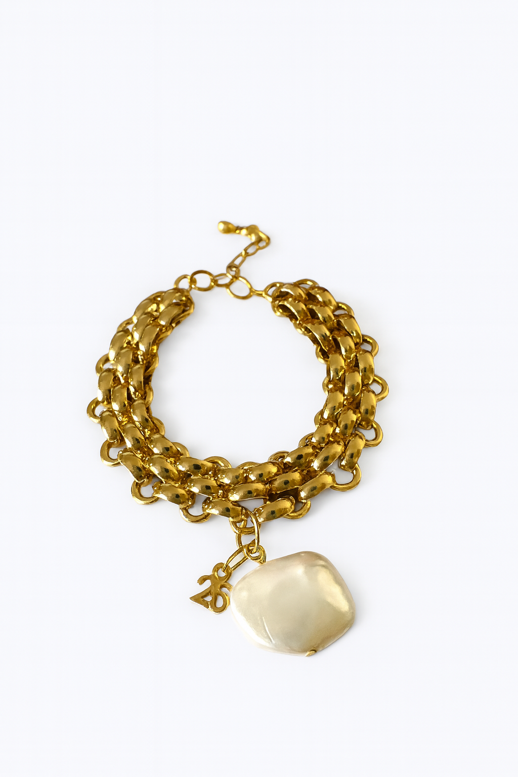 Χειροποίητο βραχιόλι γούρι με ατσάλινη αλυσίδα, πέρλα και μοτίφ 26 – So Cute by Dimi