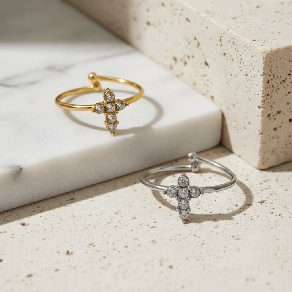 Ατσάλινο λεπτό δαχτυλίδι με σταυρό και ζιργκόν σε χρυσό και ασημί – So Cute by Dimi