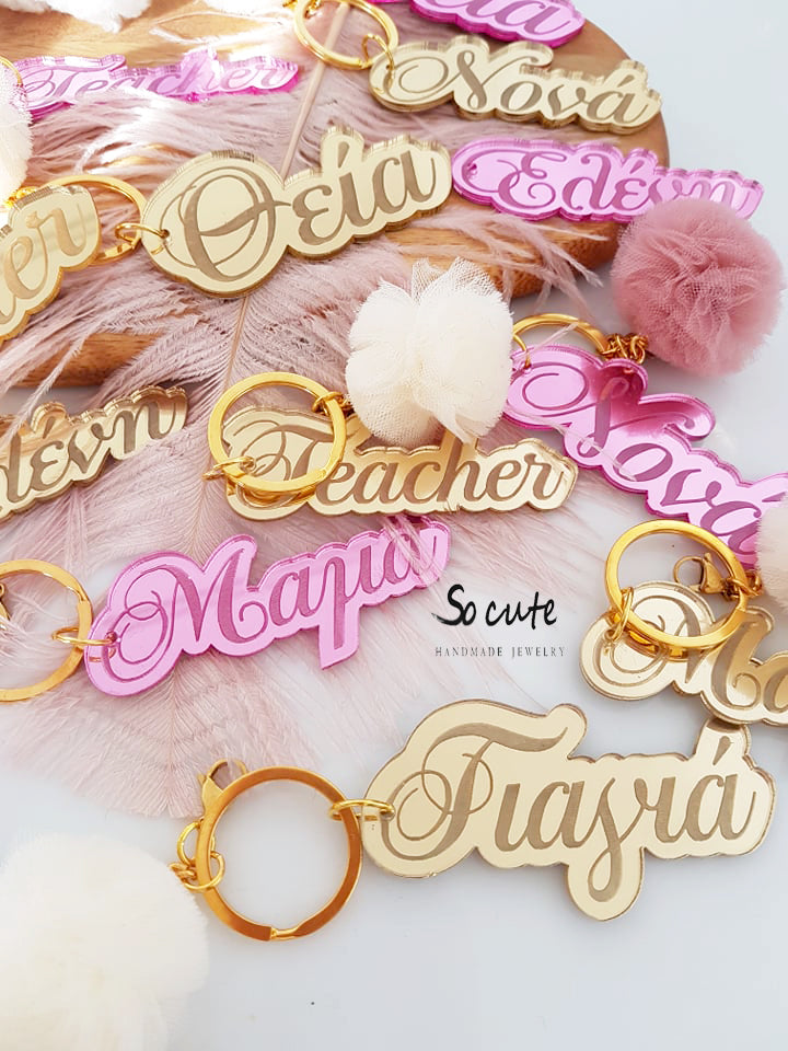 Μπρελόκ καθρέφτης με πον πον (μαμά, νονά, θεία, γιαγιά, sister, teacher, όνομα) - So Cute by Dimi