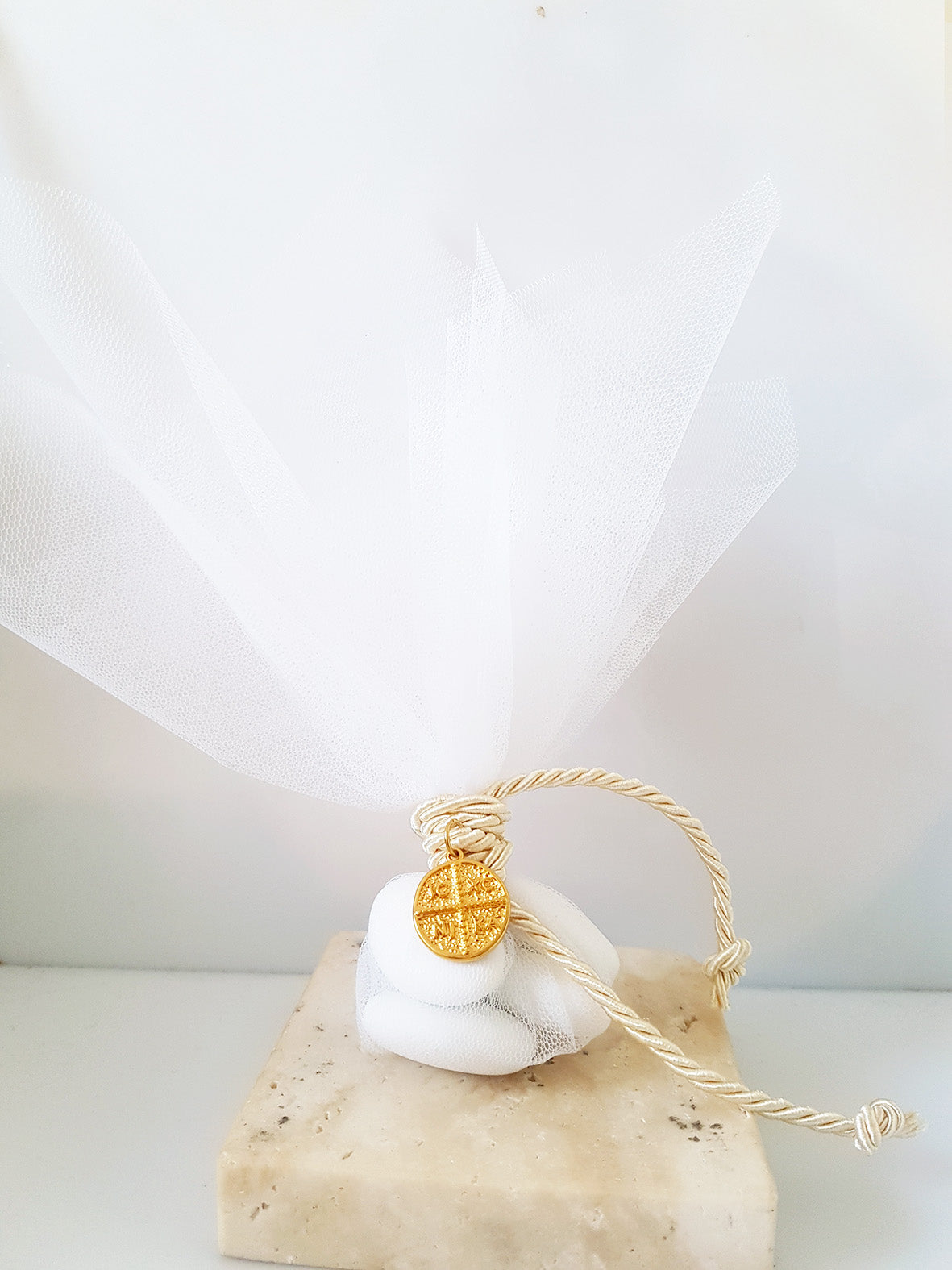 Μπομπονιέρα με τούλι και κωνσταντινάτο - So Cute by Dimi