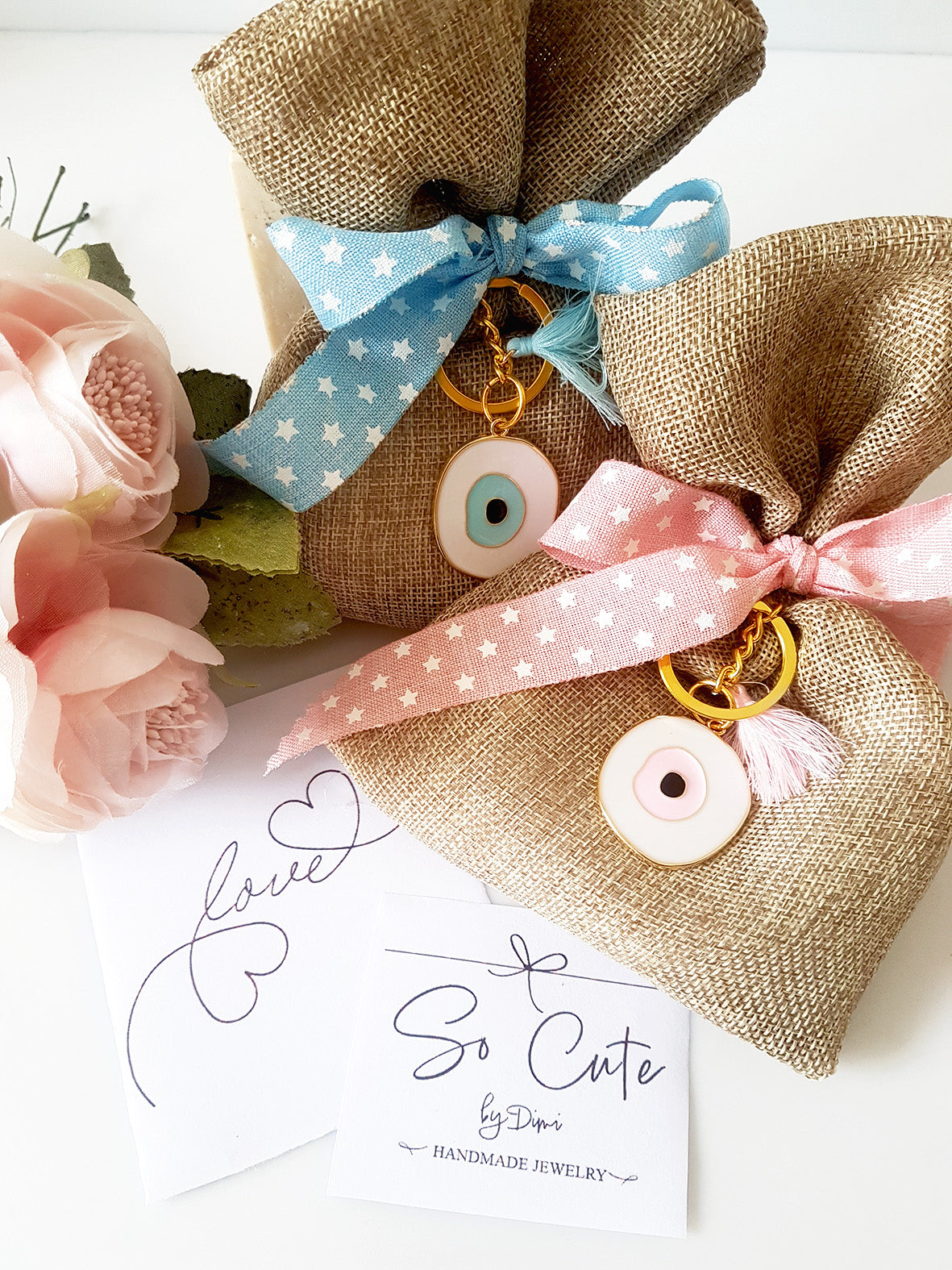 Mπομπονιέρα βάπτισης πουγκί λινάτσας με μπρελόκ μάτι - So Cute by Dimi