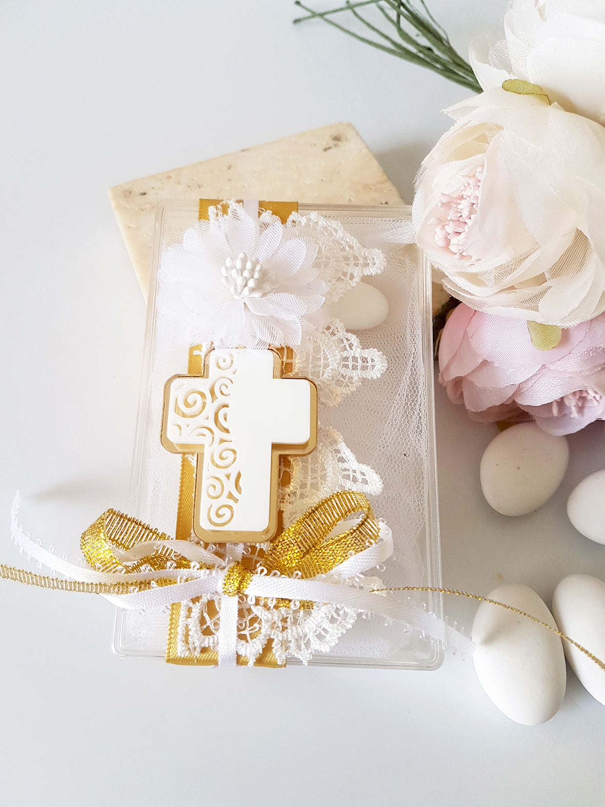 Μπομπονιέρα γάμου πλεξιγκλάς κουτί με σταυρό - So Cute by Dimi