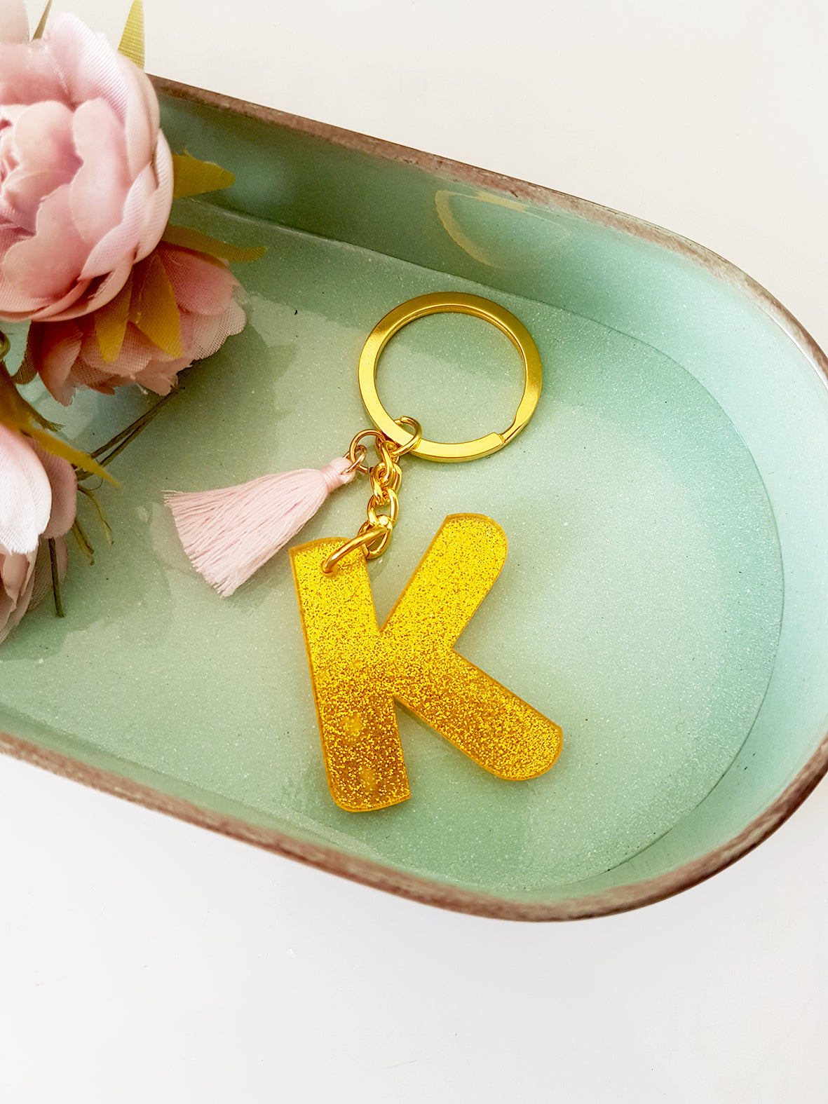 Μπρελόκ μονόγραμμα από πλεξιγκλάς - So Cute by Dimi