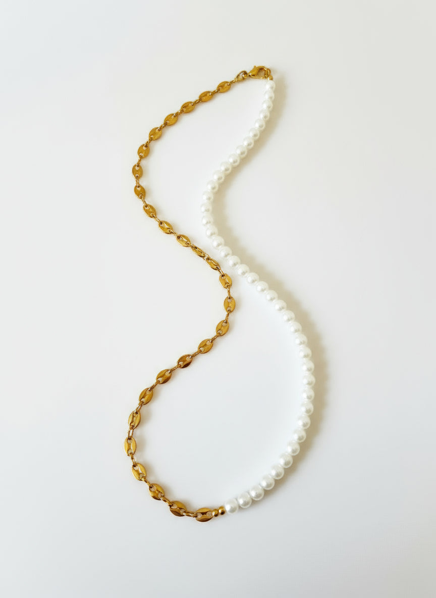 Κολιέ με γυάλινες πέρλες και ατσάλινη αλυσίδα Θ – So Cute by Dimi