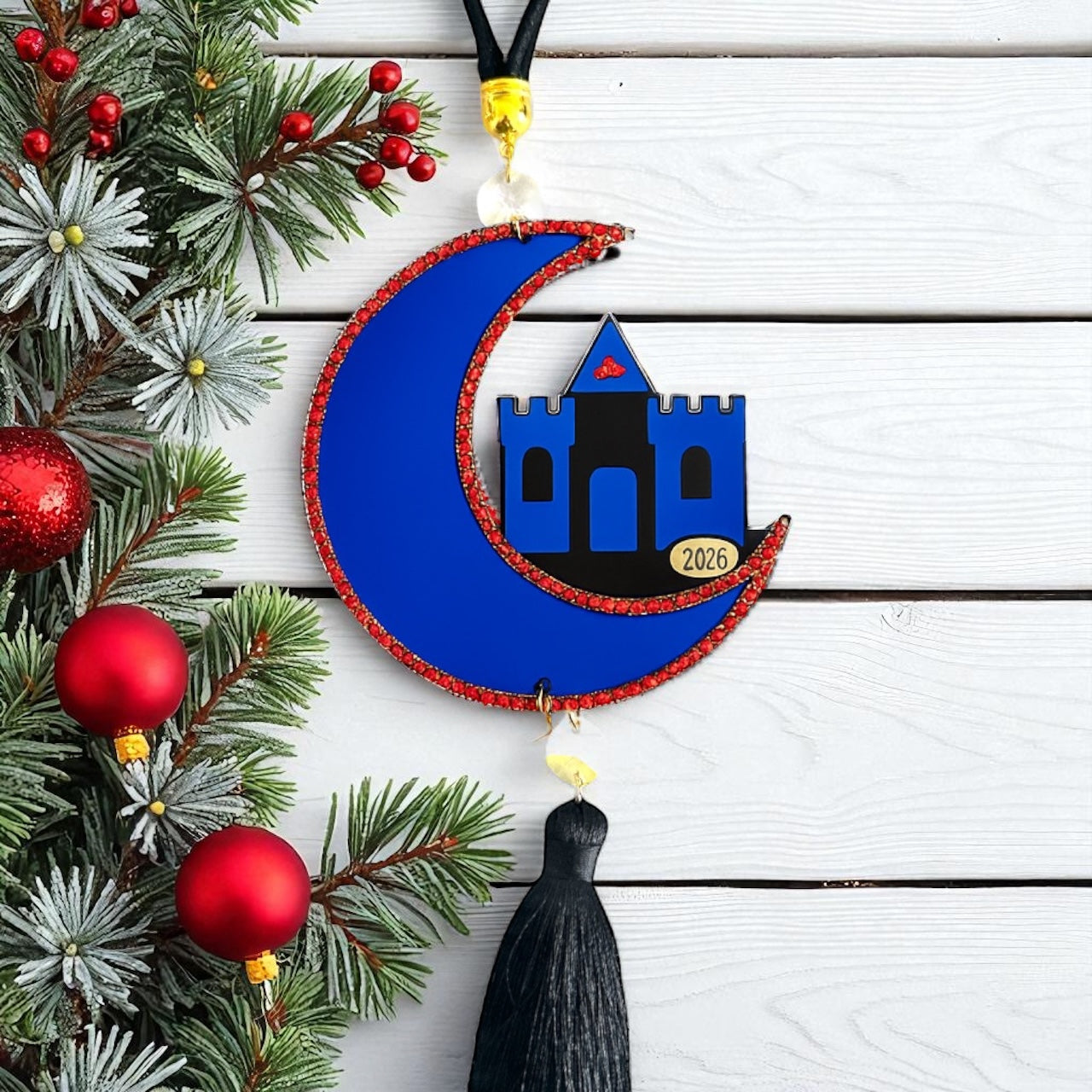 Γούρι 2026 – Moonlit Castle με Κρύσταλλα & Φούντα | Συλλογή Christmas Fairytale - So Cute by Dimi