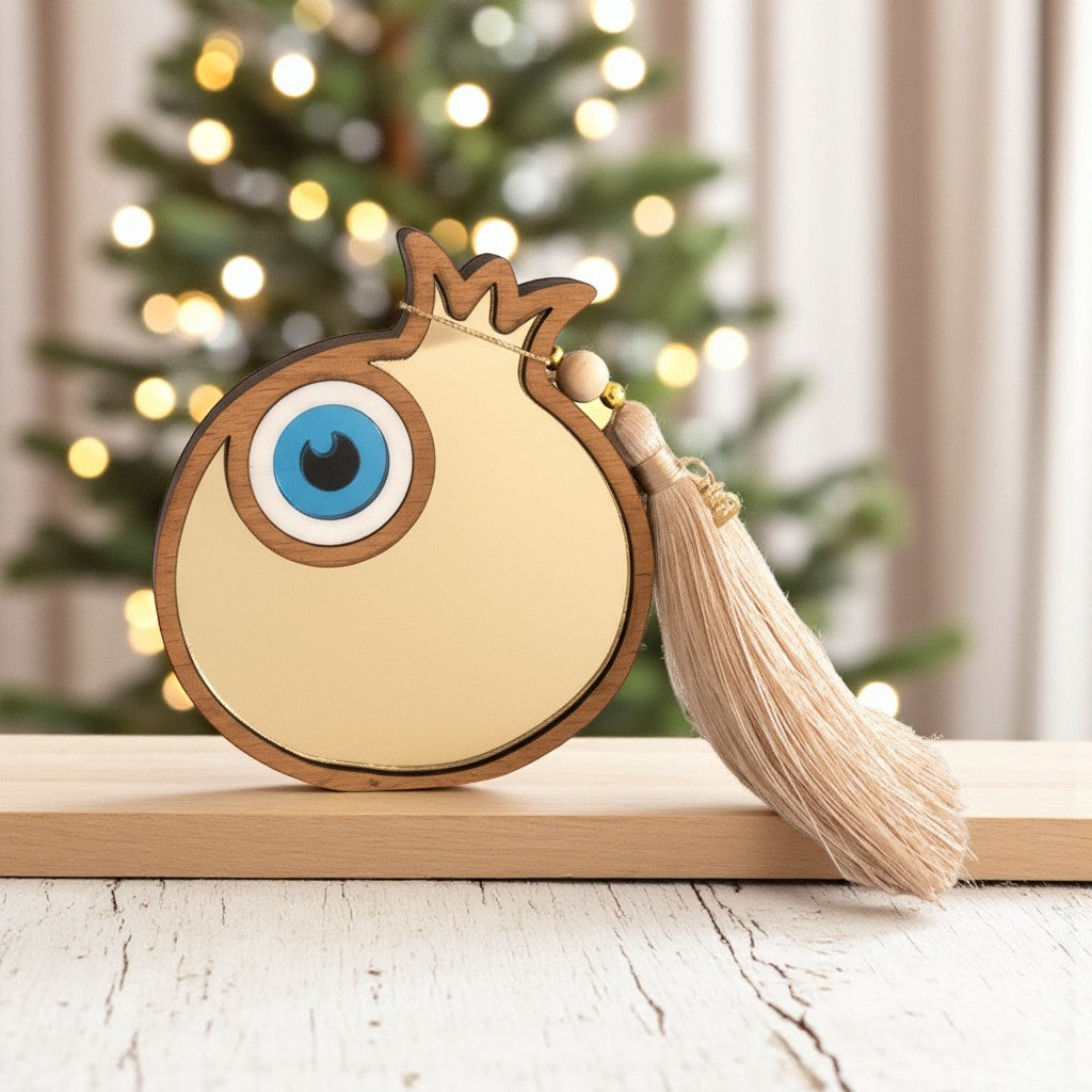 Χειροποίητο γούρι ρόδι από ξύλο και πλεξιγκλάς καθρέφτη με μάτι, χάντρα και φούντα