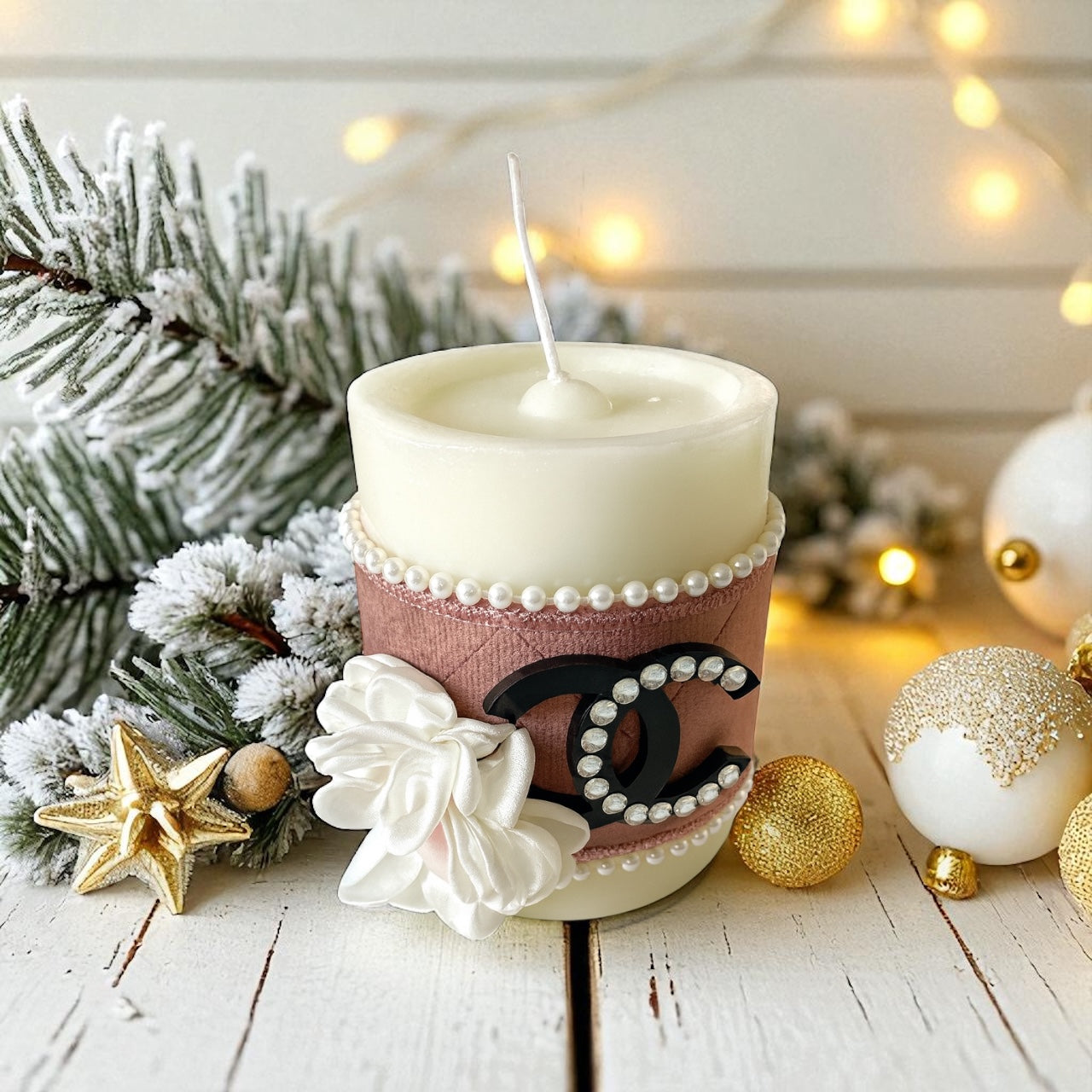 Στολισμένο κερί με βελούδο, στρας και λογότυπα οίκων μόδας – So Cute by Dimi