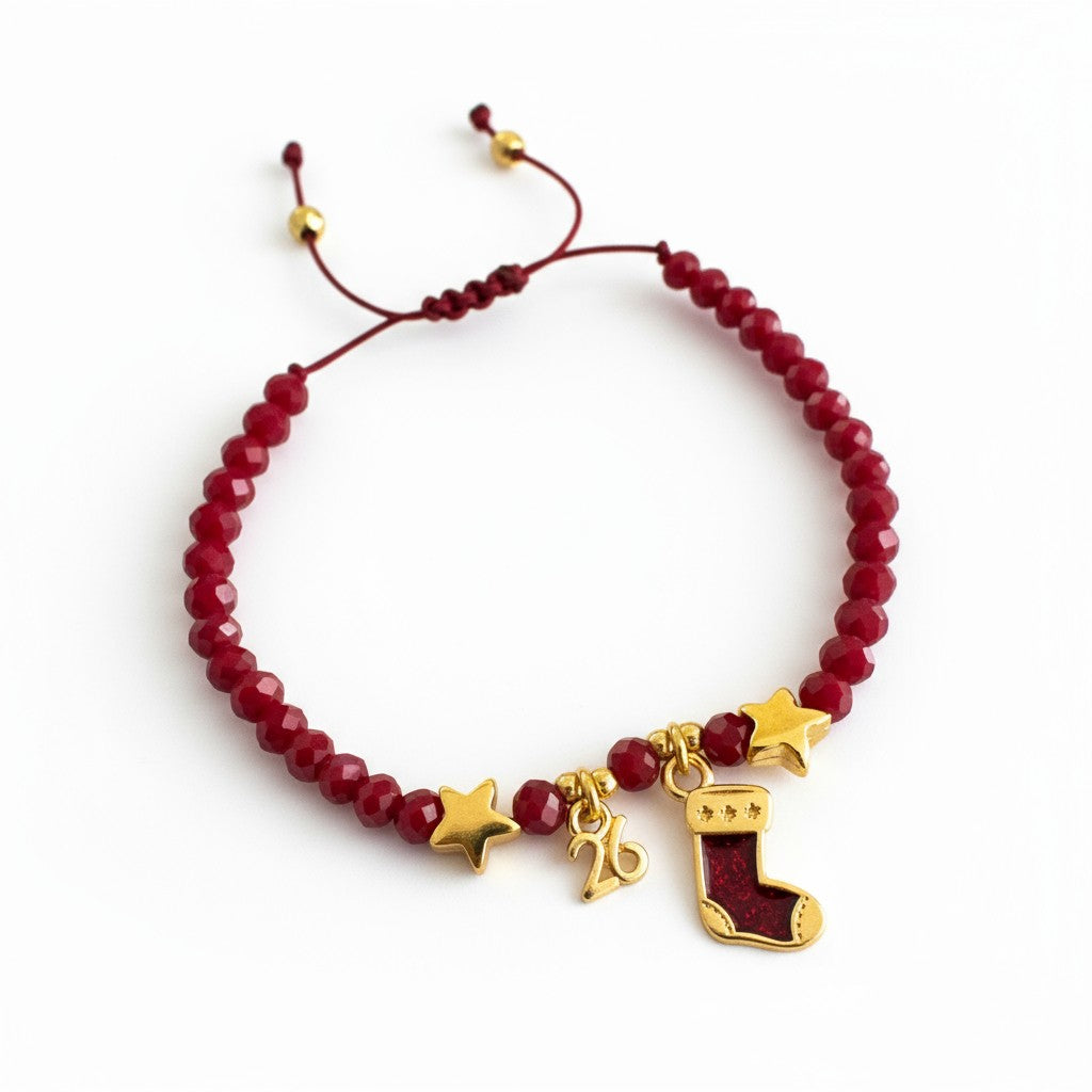 Χειροποίητο βραχιόλι-γούρι με κρυστάλλινες χάντρες, χρυσά στοιχεία, μοτίφ “26” και κάλτσα σμάλτο. So Cute by Dimi