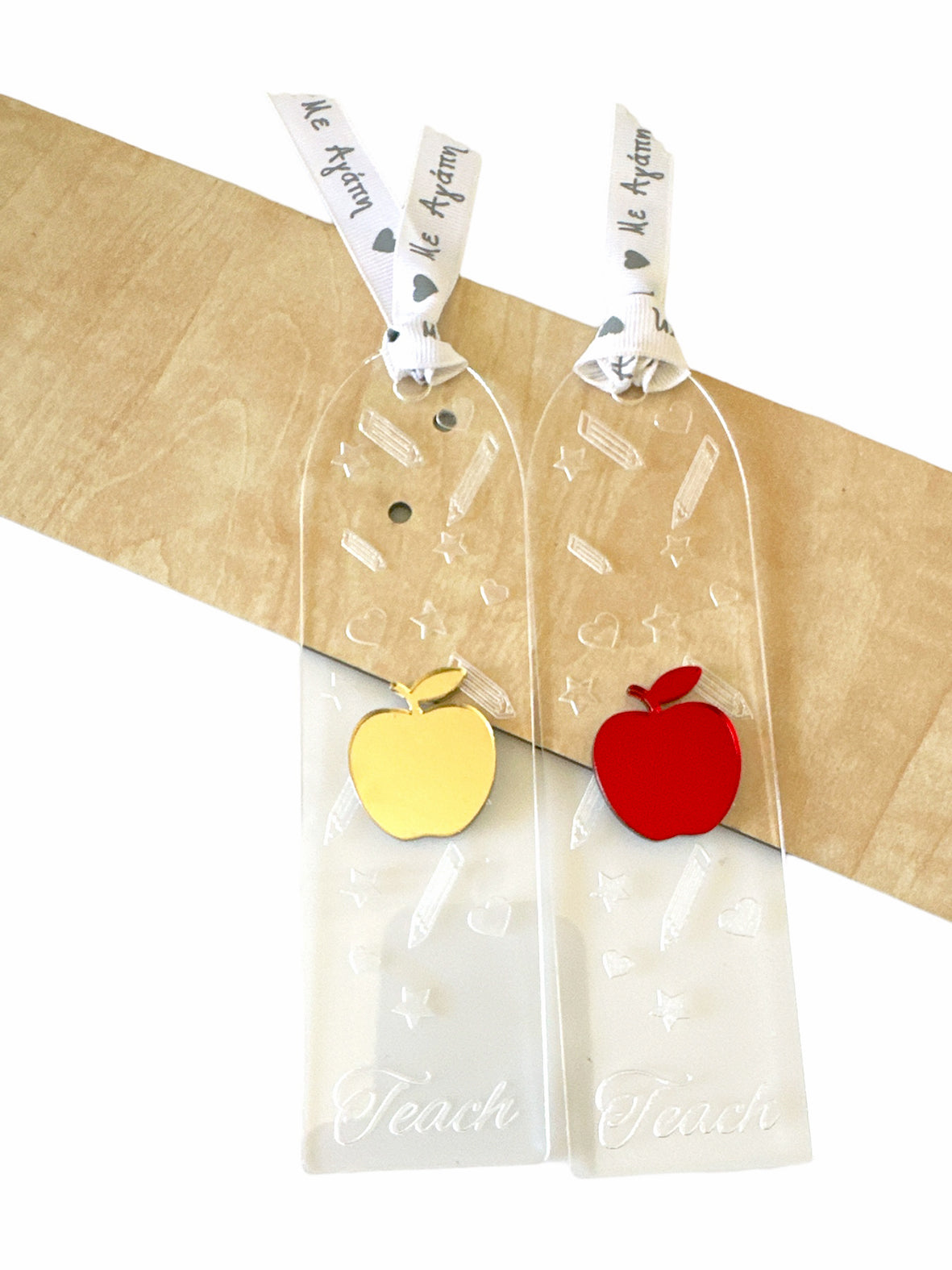 Πλεξιγκλάς σελιδοδείκτης με μήλο - So Cute by Dimi