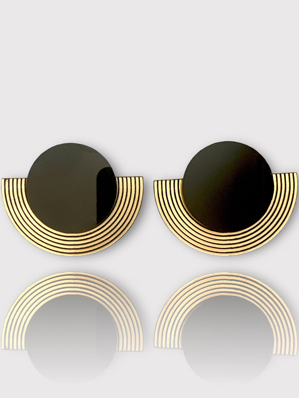 Arcadia Earrings – Χειροποίητα ριγέ σκουλαρίκια από πλέξιγκλας – So Cute by Dimi