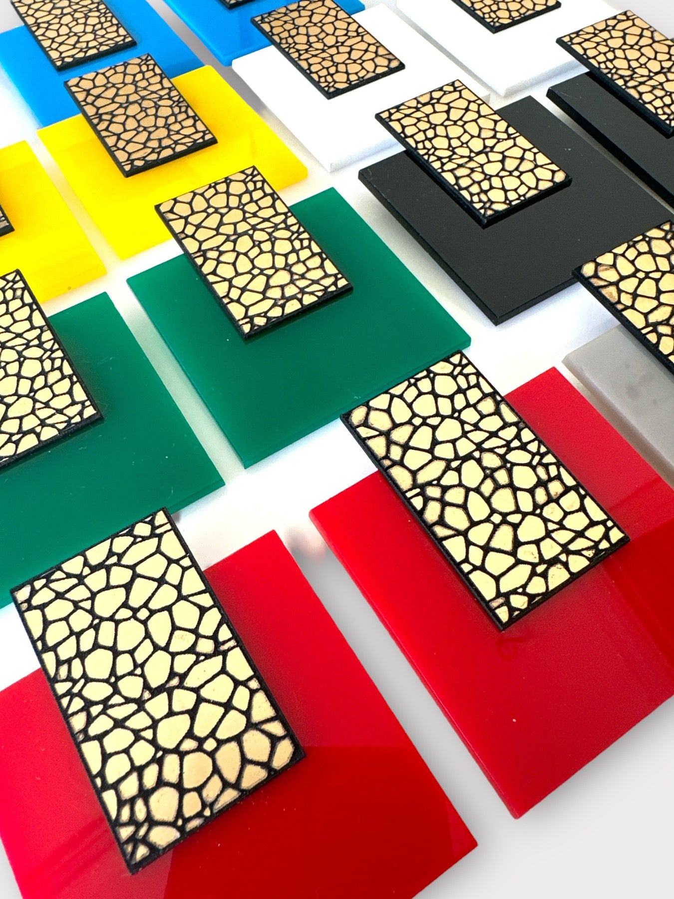 Alessandra earrings plexiglass τετράγωνα σκουλαρίκια με stone effect – So Cute by Dimi