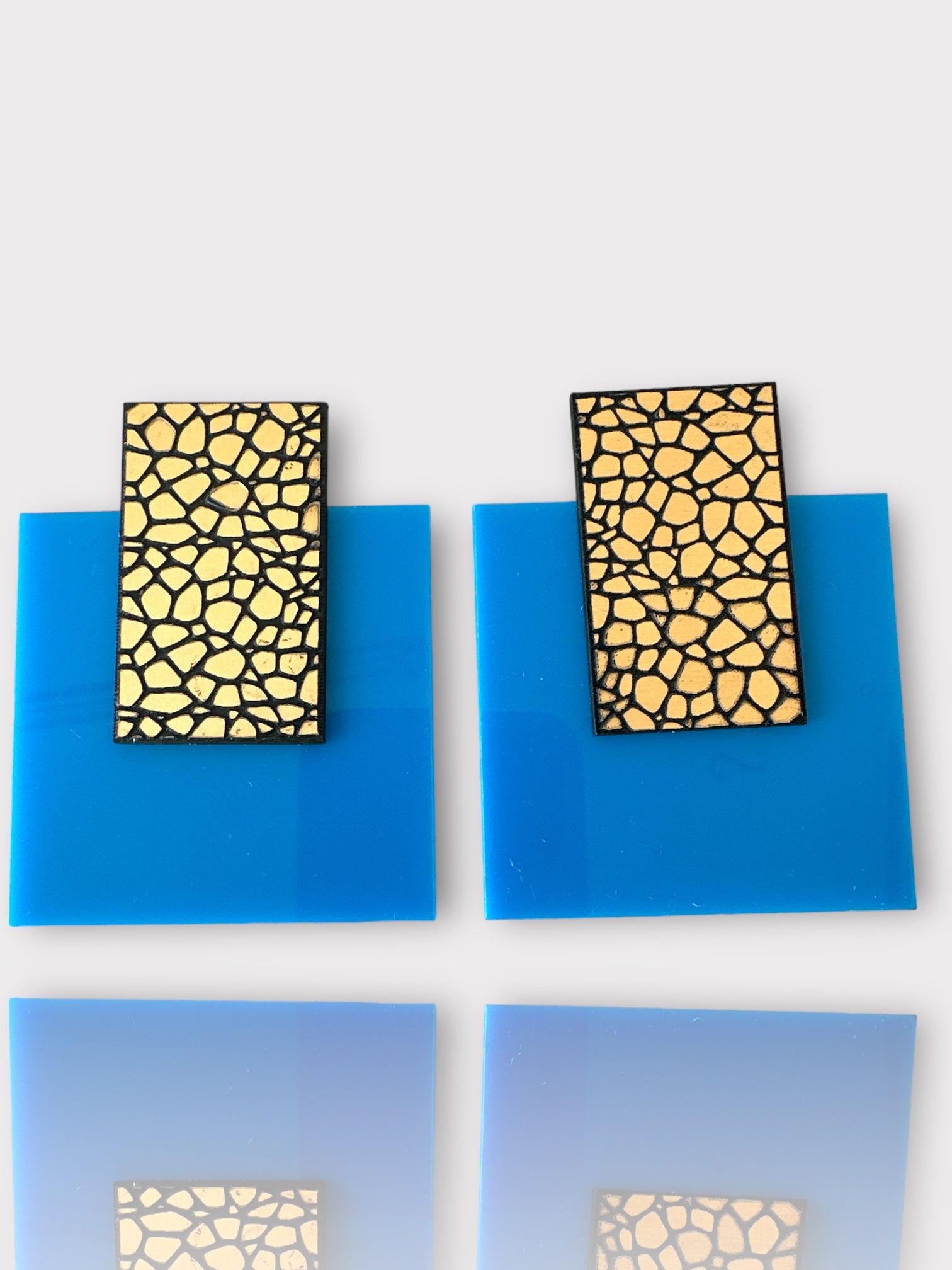 Alessandra earrings plexiglass τετράγωνα σκουλαρίκια με stone effect – So Cute by Dimi