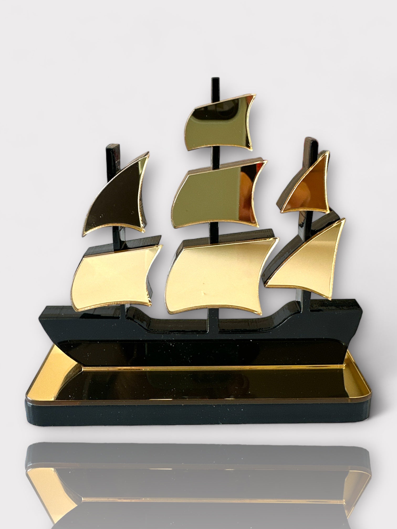 SAIL BOAT CHARM - So Cute by Dimi