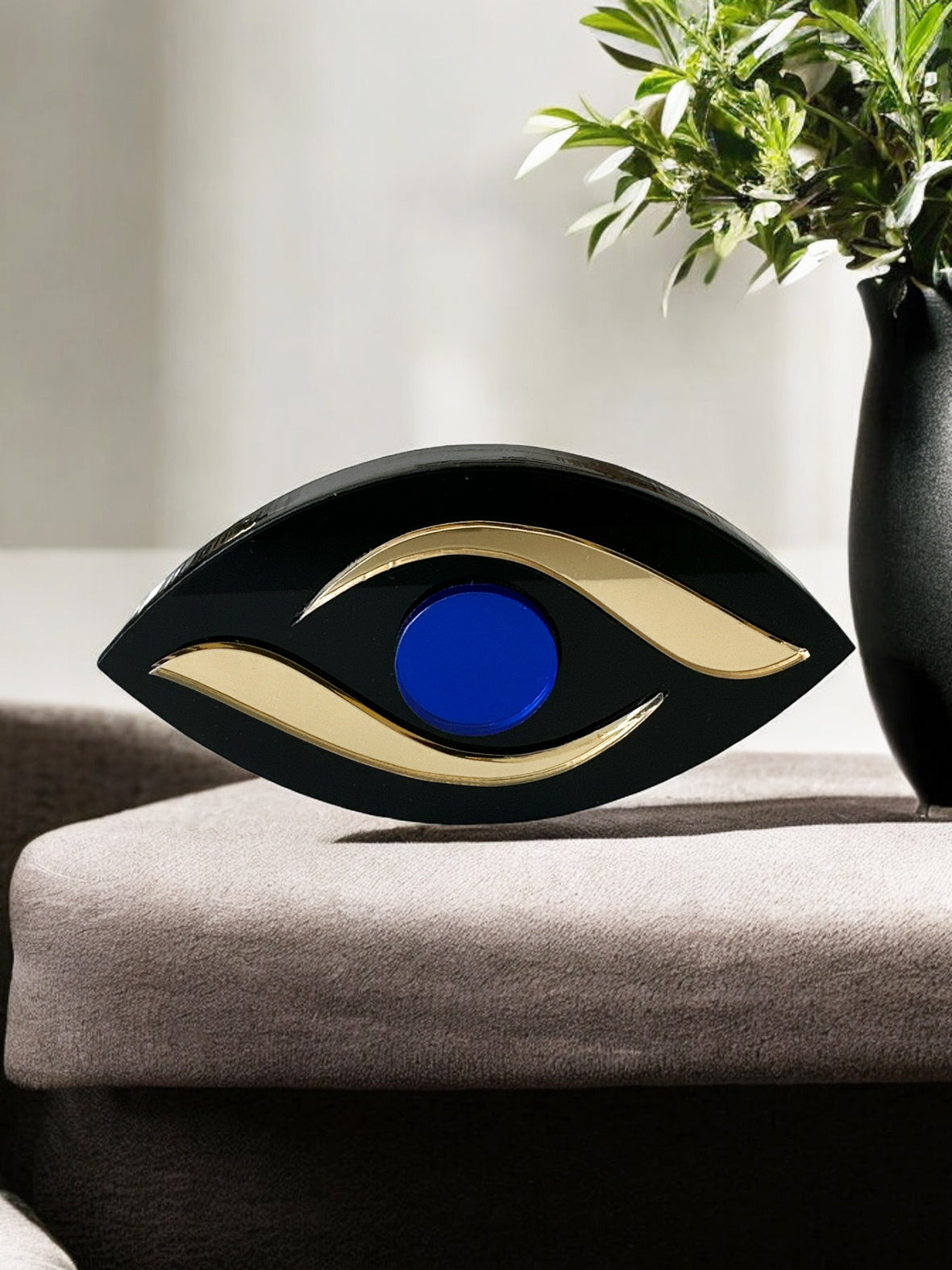 Χειροποίητο γούρι μάτι MYRTO CHARM από plexiglass με καμπυλωτά χρυσά φύλλα καθρέφτη,So Cute by Dimi