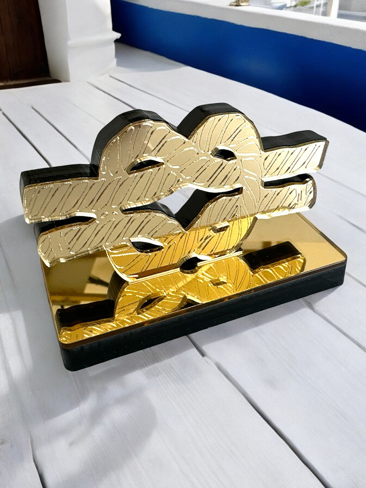 CROSS KNOT CHARM - So Cute by Dimi