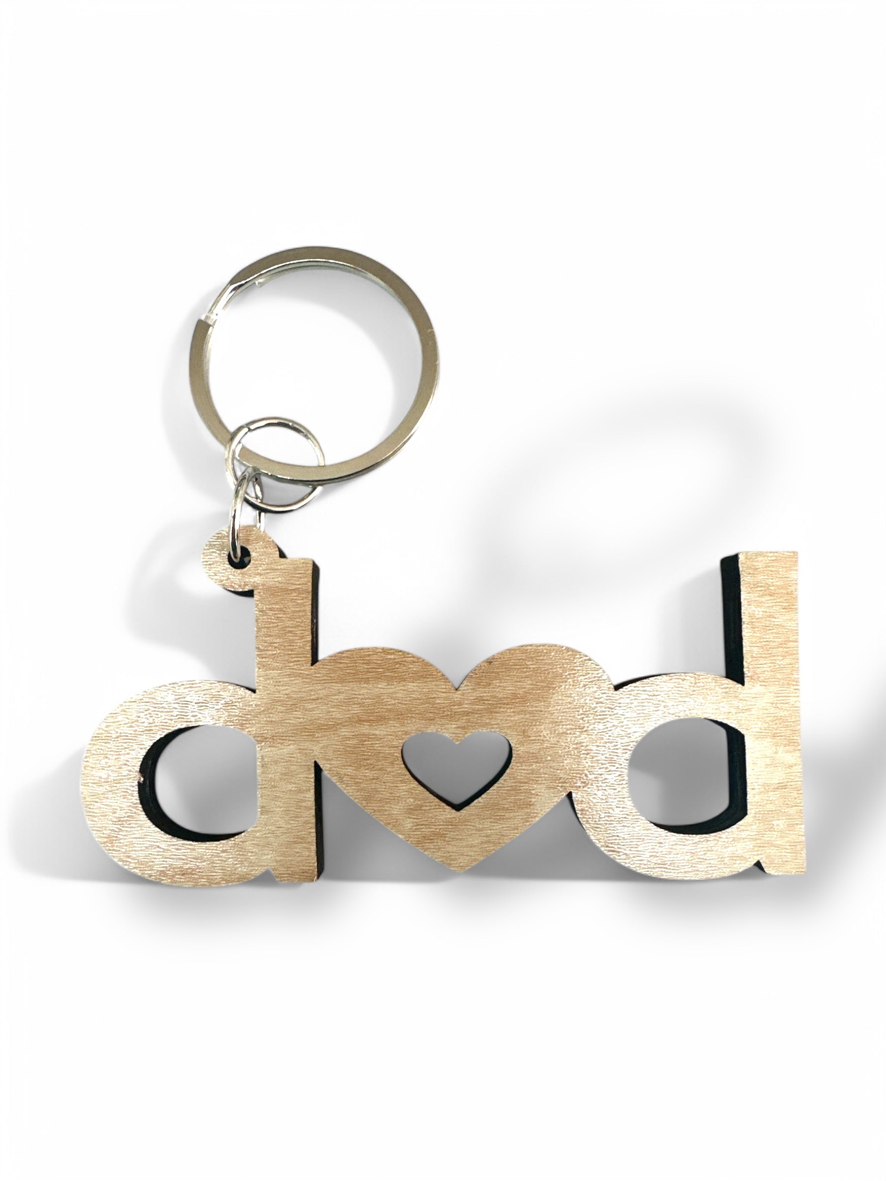 Ξύλινο χειροποίητο μπρελόκ Dad με καρδιά – So Cute by Dimi