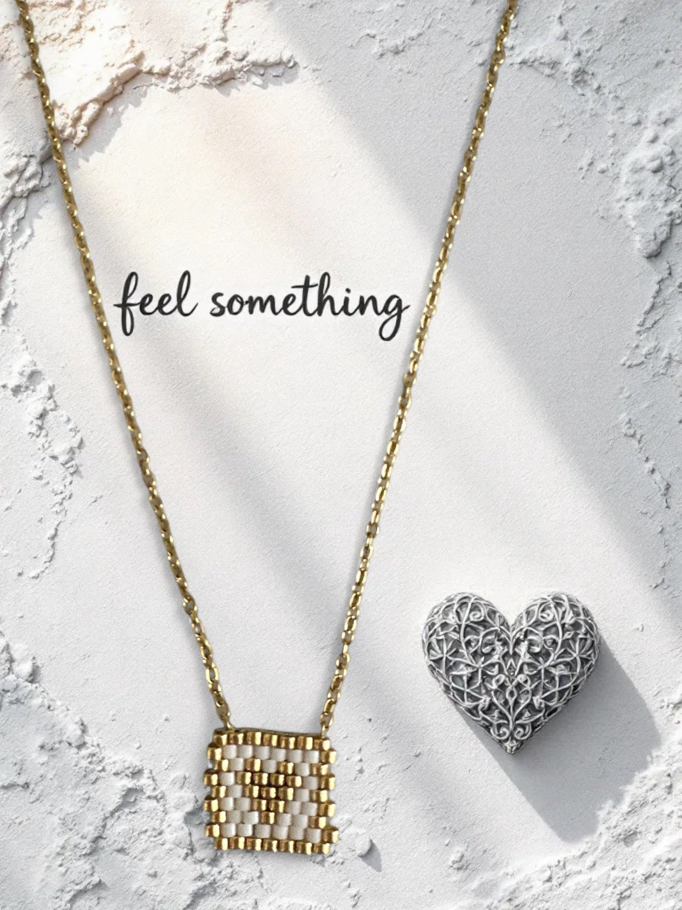 Pixel Heart – Κολιέ με Καρδιά από Χάντρες Miyuki σε Δύο Χρώματα - So Cute by Dimi