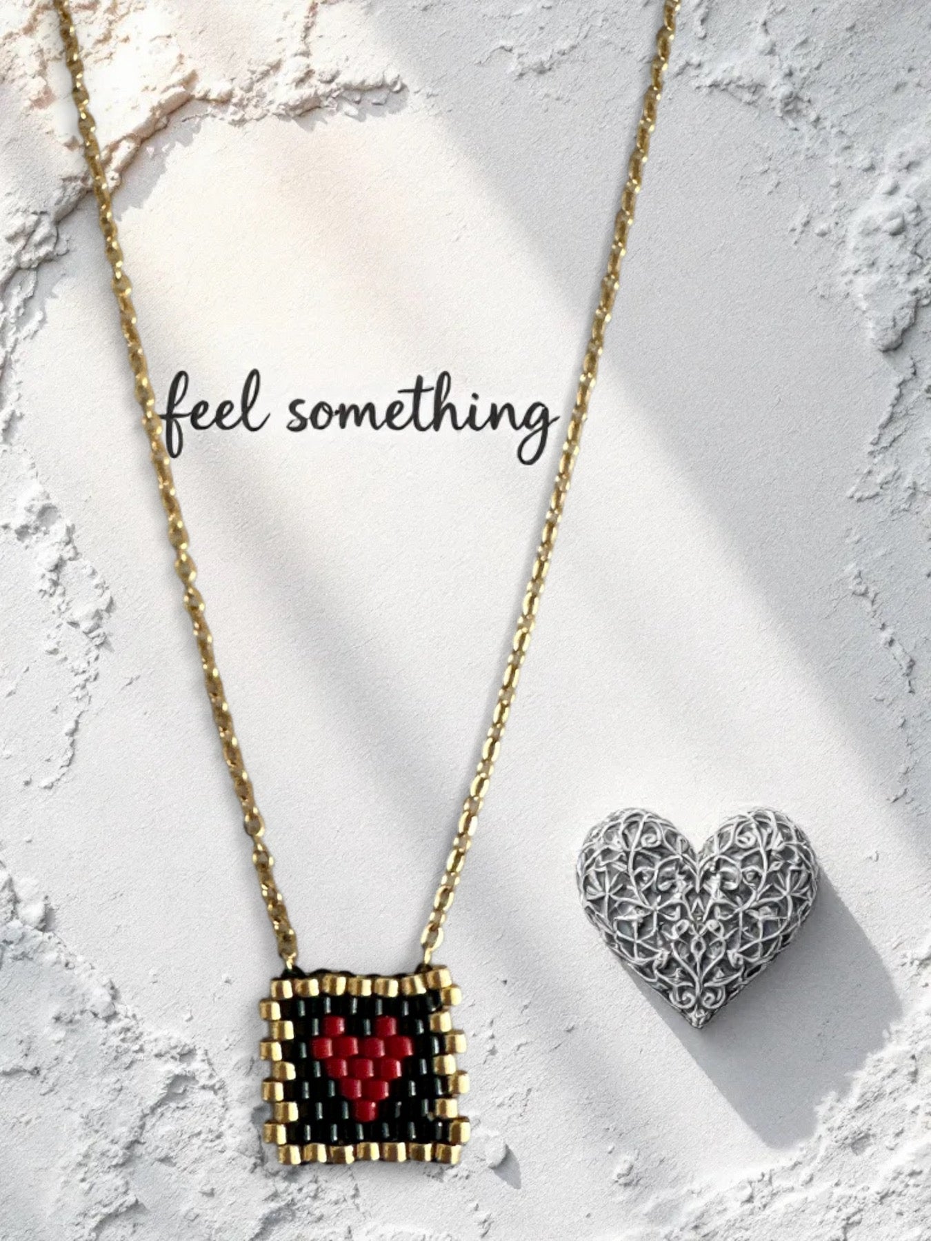 Pixel Heart – Κολιέ με Καρδιά από Χάντρες Miyuki σε Δύο Χρώματα - So Cute by Dimi