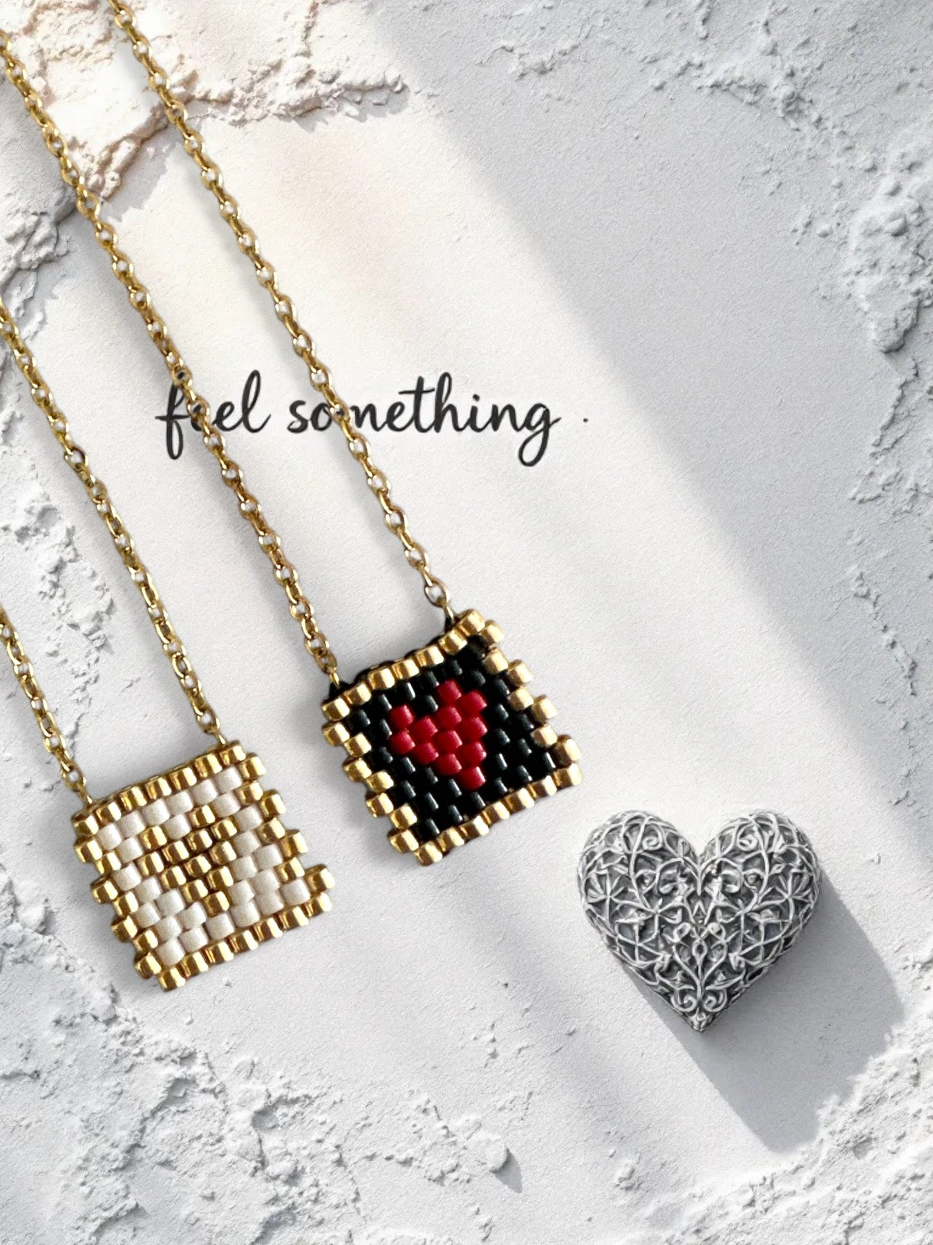 Pixel Heart – Κολιέ με Καρδιά από Χάντρες Miyuki σε Δύο Χρώματα - So Cute by Dimi