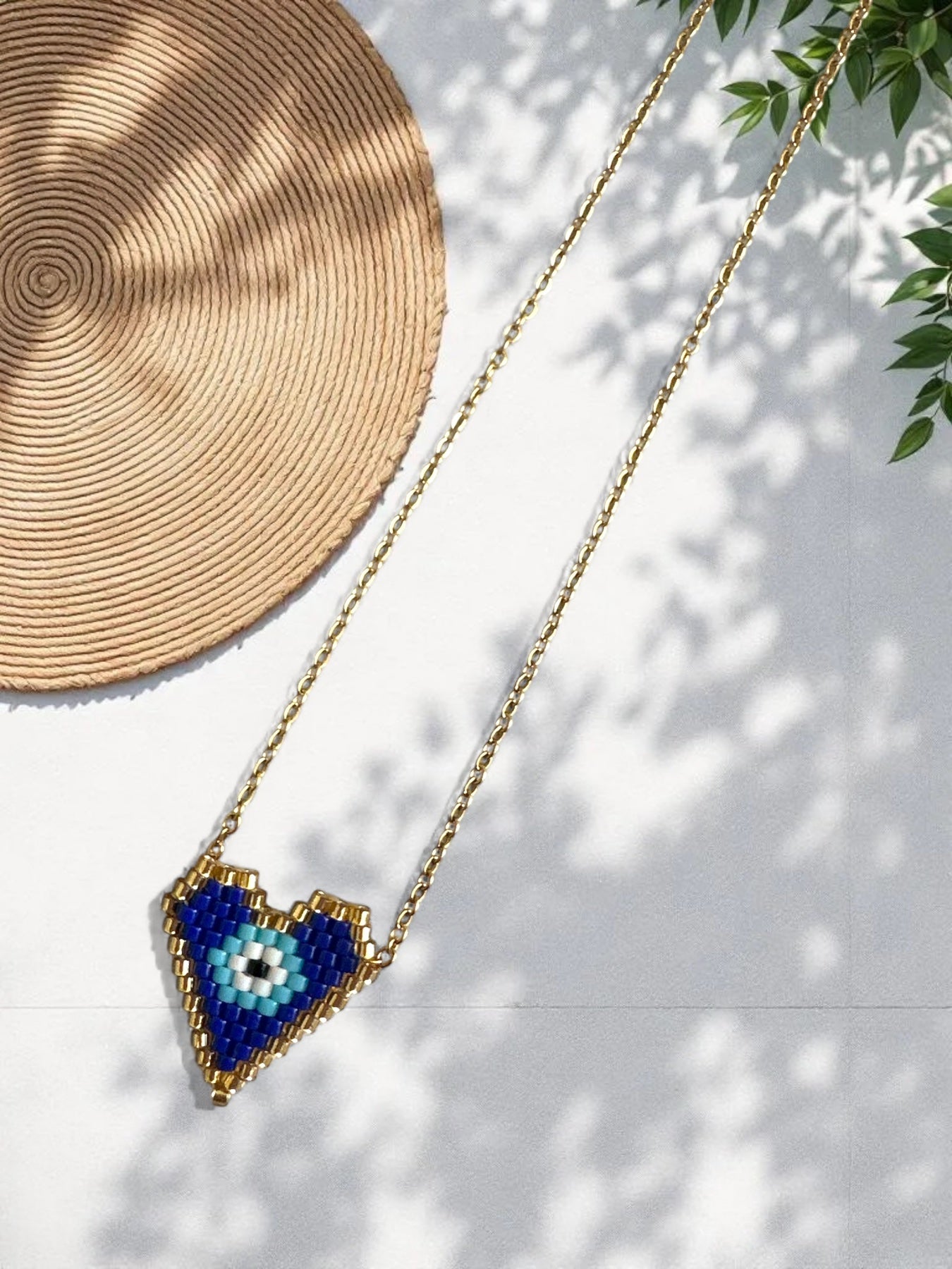 💙 Pixel Heart-Eye V Necklace – Black / Scarlet / Midnight - So Cute by Dimi