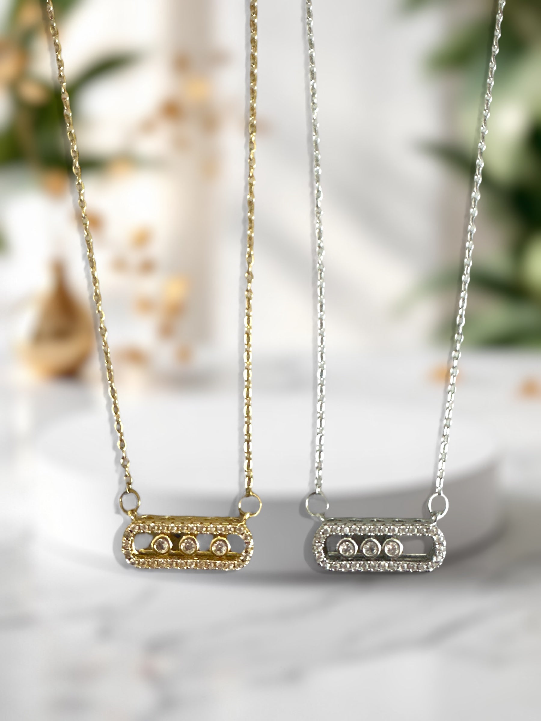 Trinity Spark – Κολιέ με τρεις πέτρες & ορθογώνιο charm - So Cute by Dimi