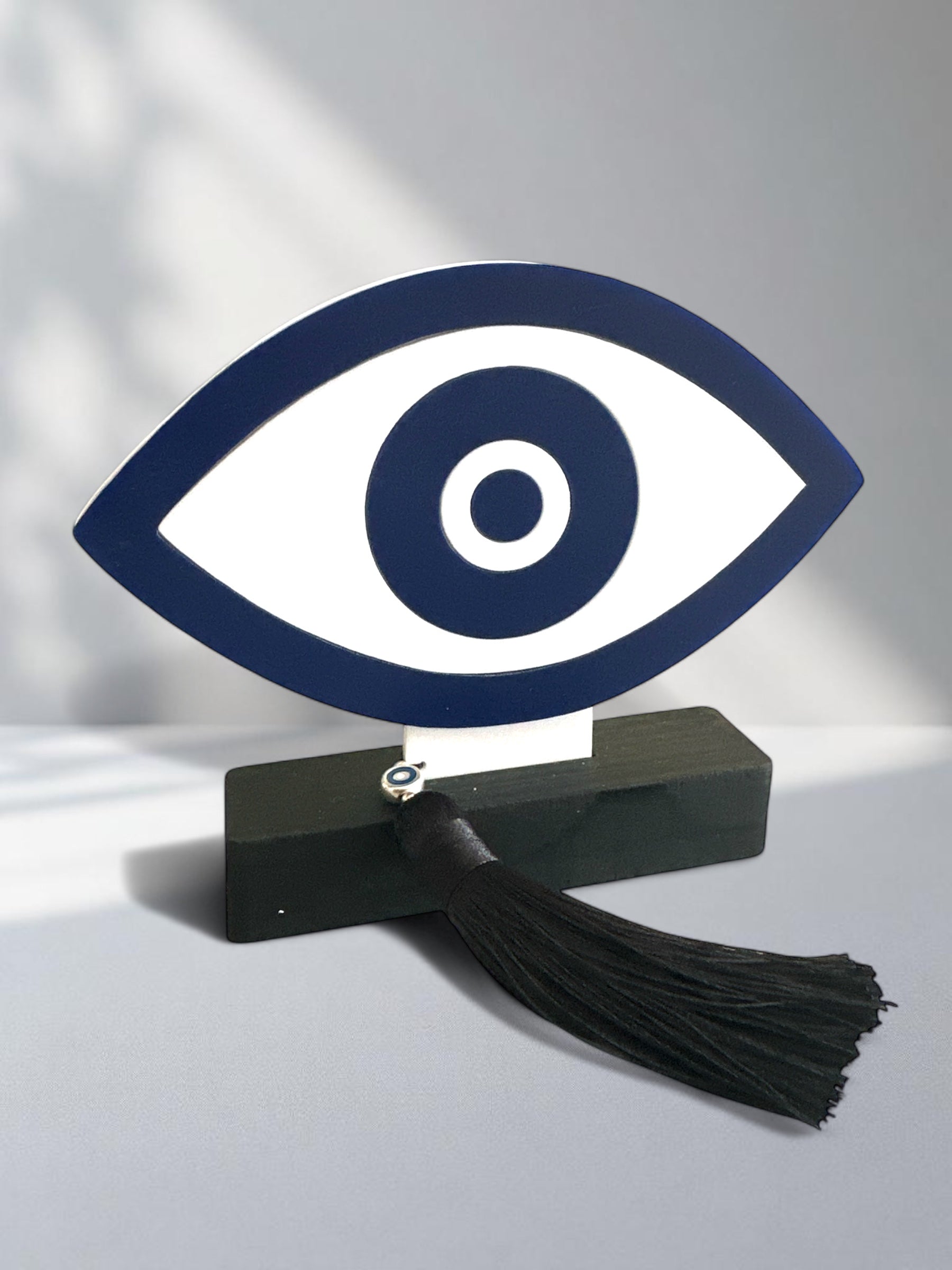 Επιτραπέζιο γούρι μάτι So Cute by Dimi σε ξύλινη βάση με φούντα