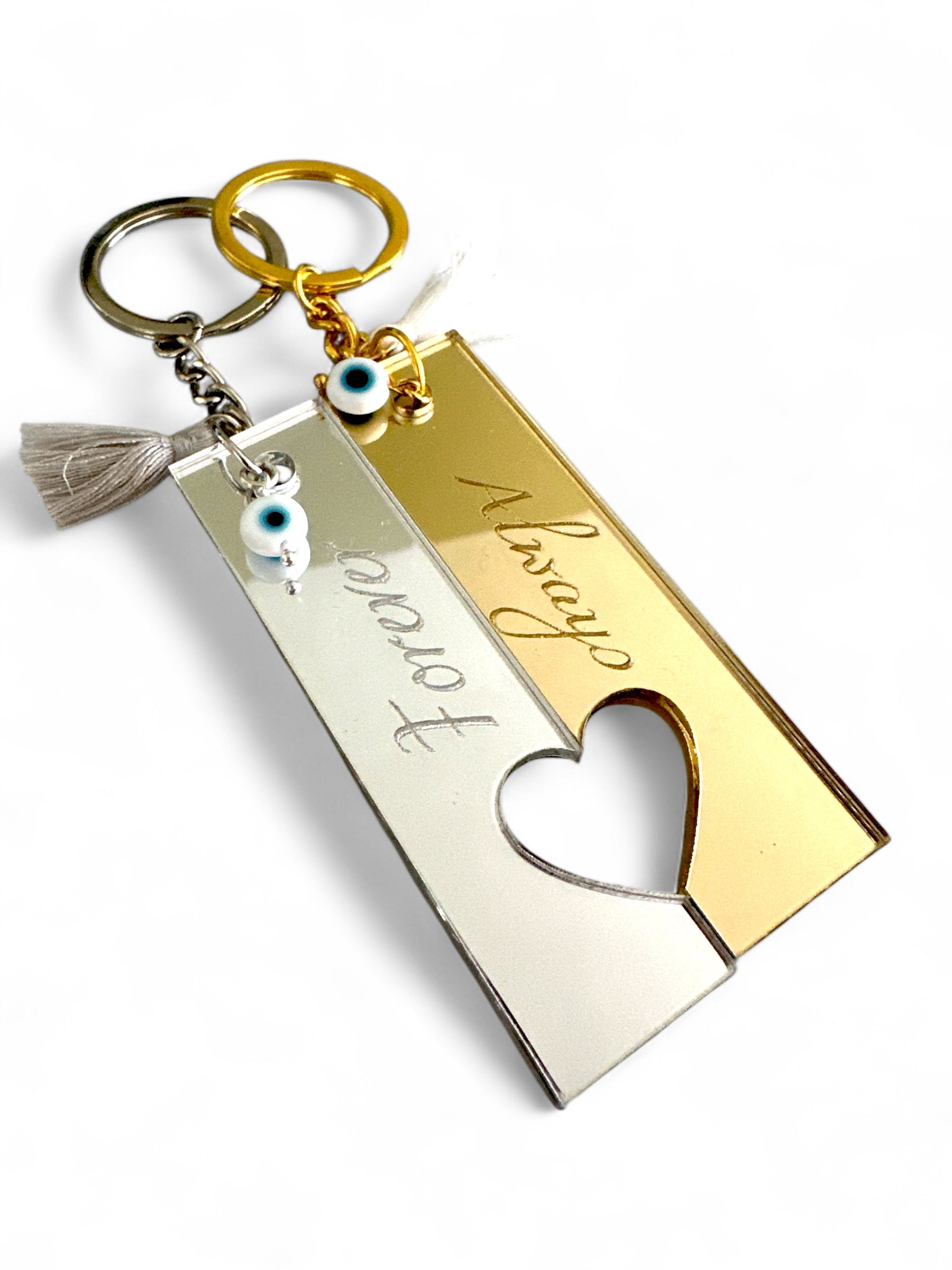 "Split Heart" – Σετ Μπρελόκ για Ζευγάρια με Χάραξη - So Cute by Dimi