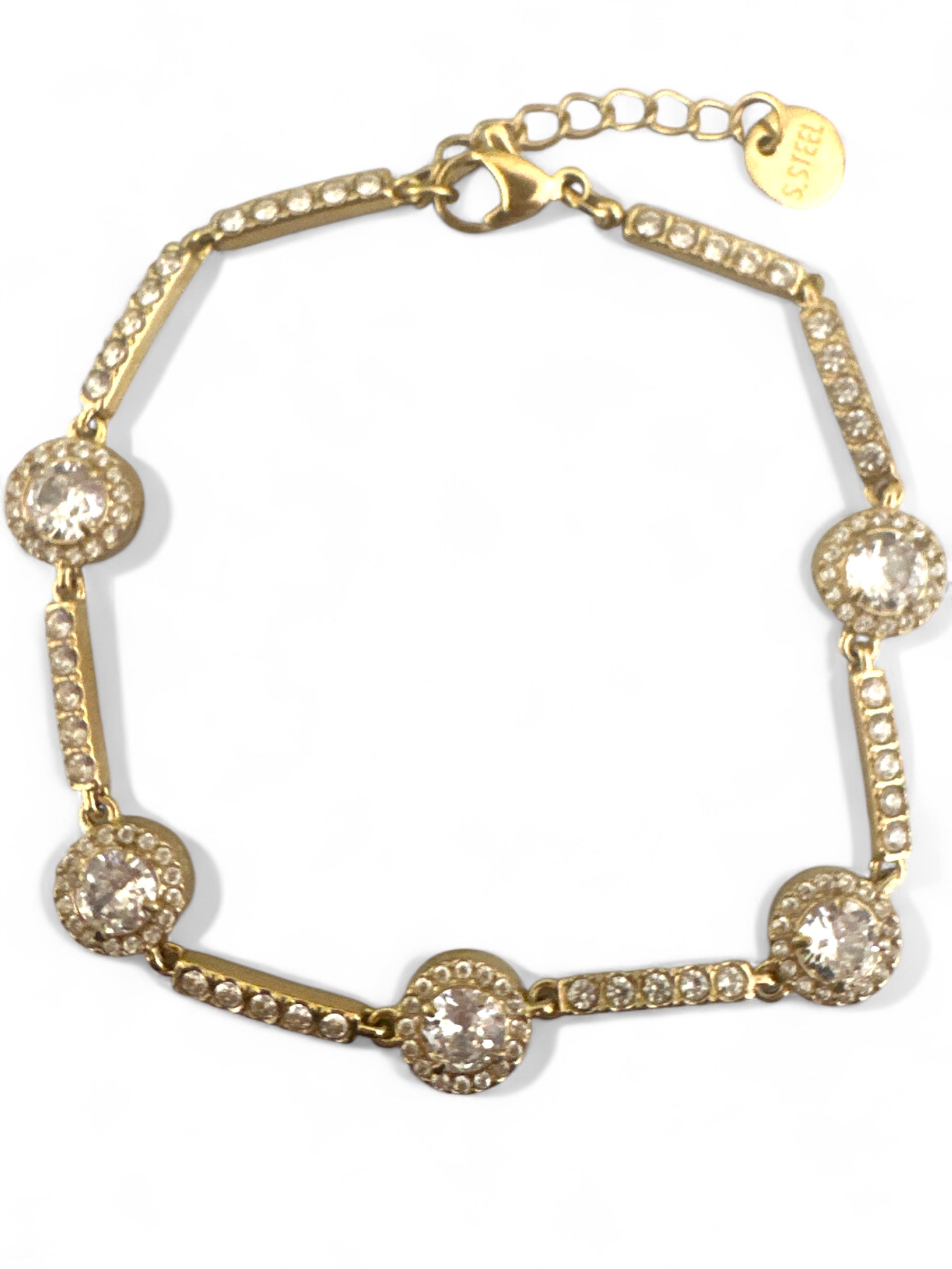 Ατσάλινα βραχιόλια με στρας και κυκλικά ζιργκόν σε χρυσό και ασημί, σε λευκό φόντο