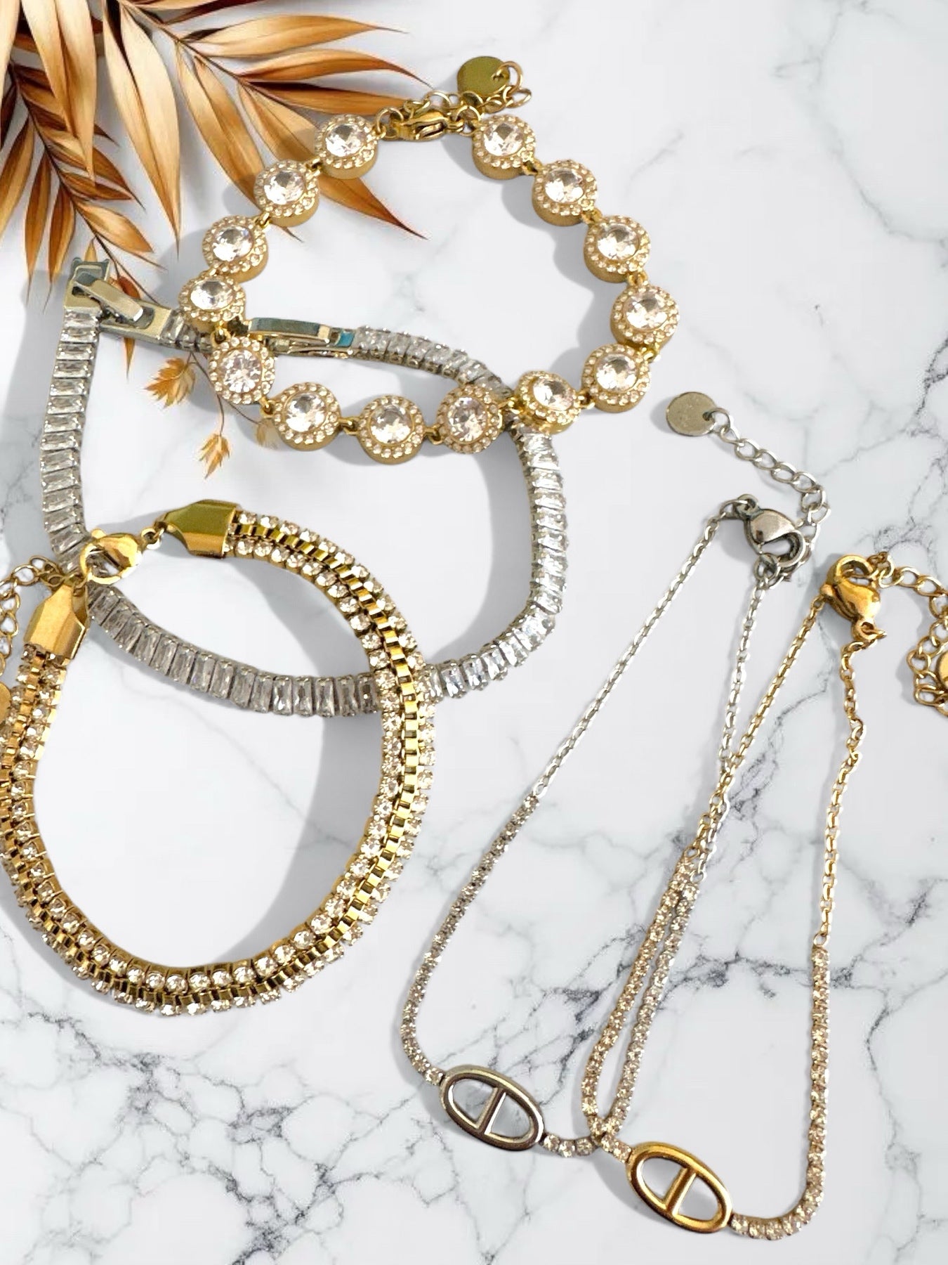 Louvre – Χρυσό Ατσάλινο Βραχιόλι με Διπλή Σειρά Στρας - So Cute by Dimi