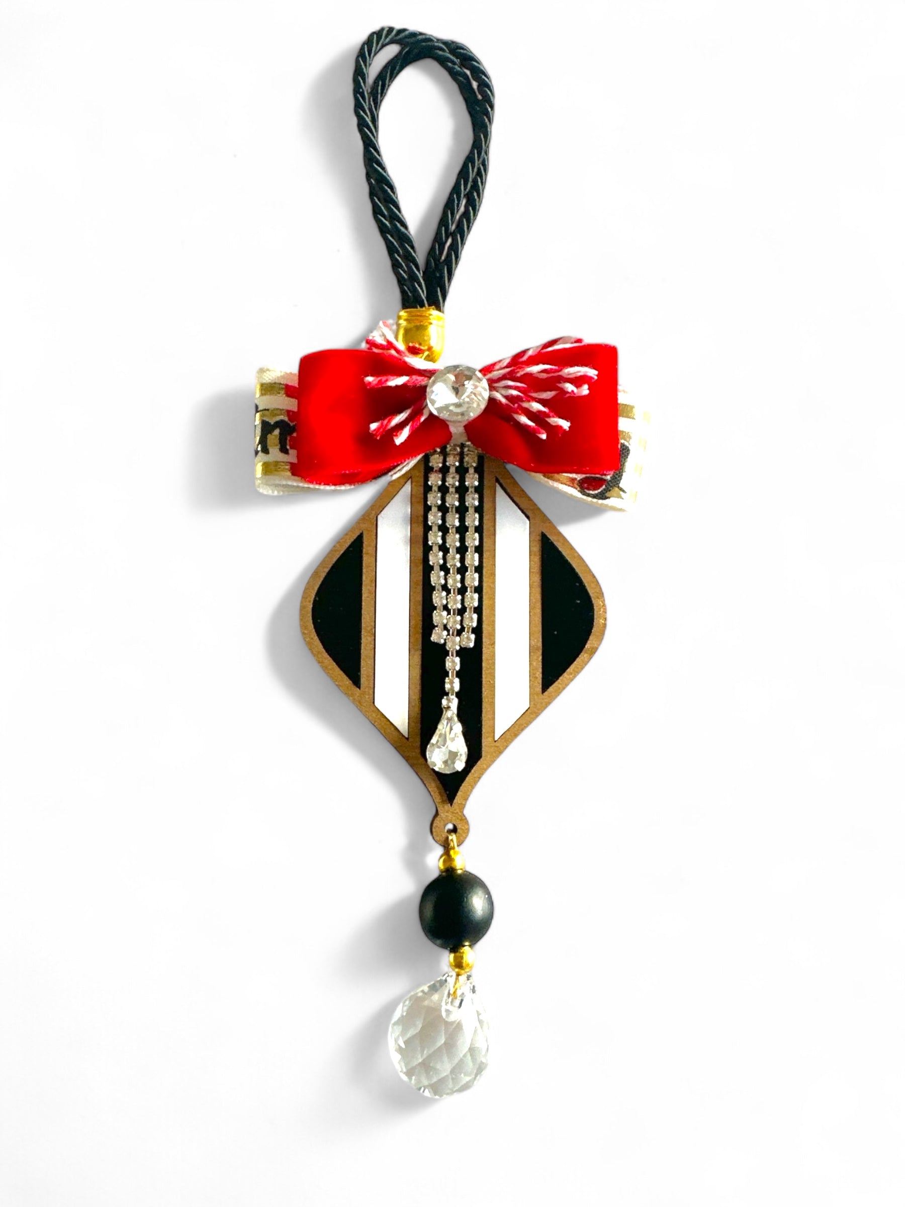 Χειροποίητο κρεμαστό γούρι Masquerade Crystal Drop με plexiglass, κορδέλες, στρας & κρυστάλλινη μπάλα – So Cute by Dimi