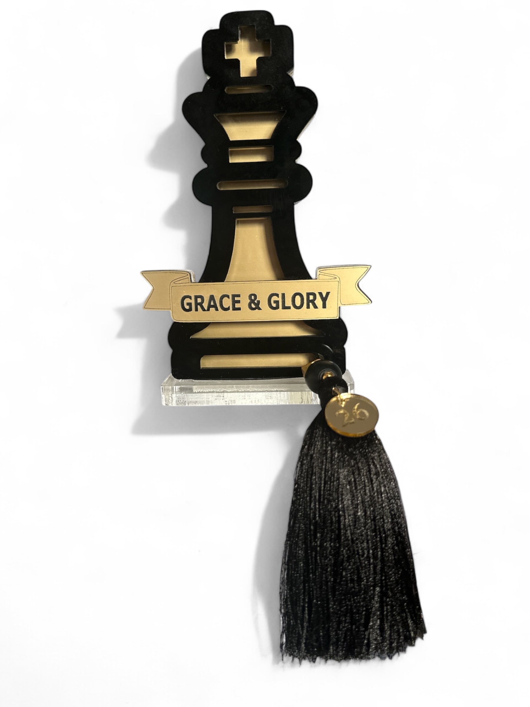 Γούρι 2026 King Chess Bold Plexiglass με φούντα και μοτίφ “26” – Grace & Glory-So Cute by Dimi