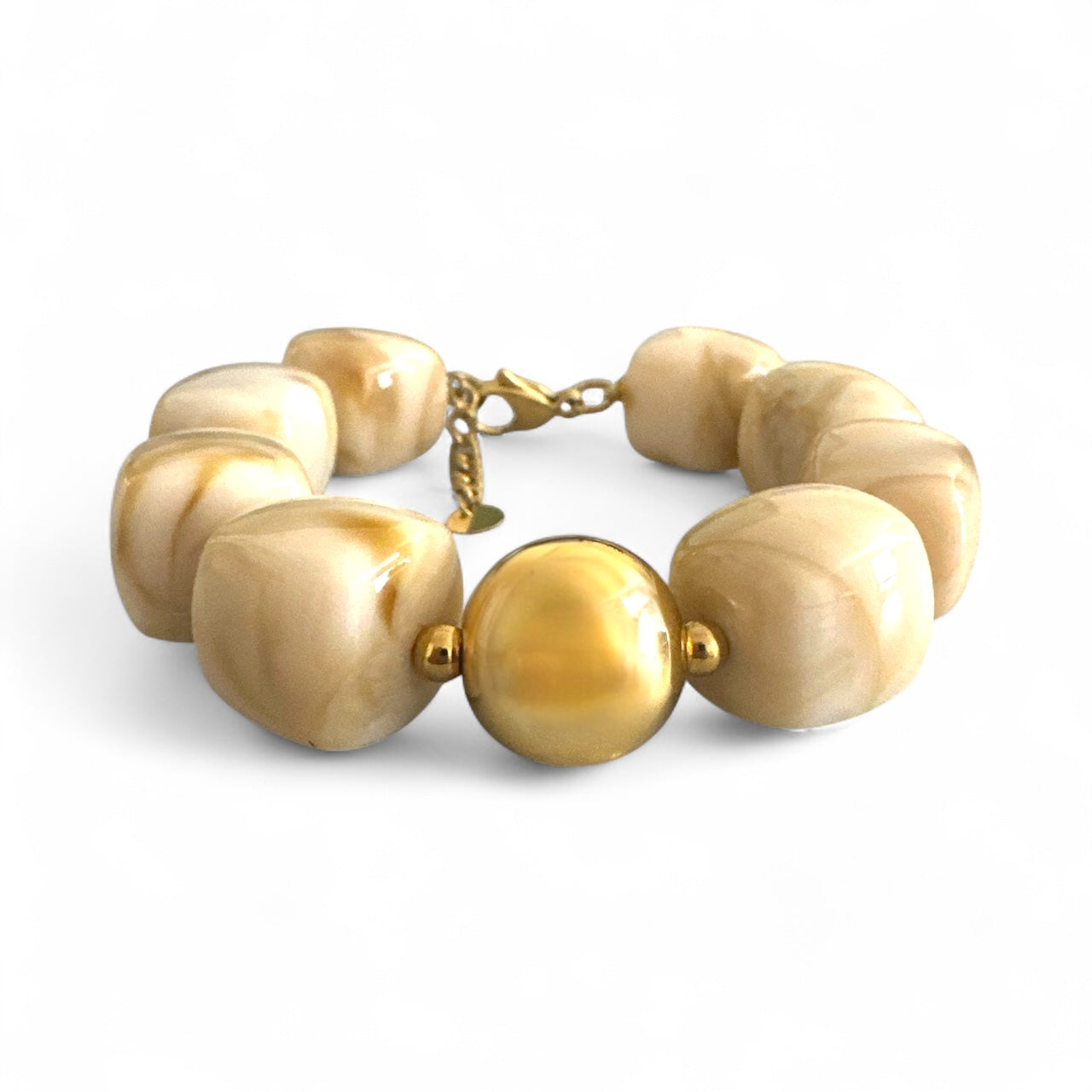 Square Beads Bracelet – Βραχιόλι με τετραγωνισμένες μπεζ χάντρες & χρυσή λεπτομέρεια – So Cute by Dimi