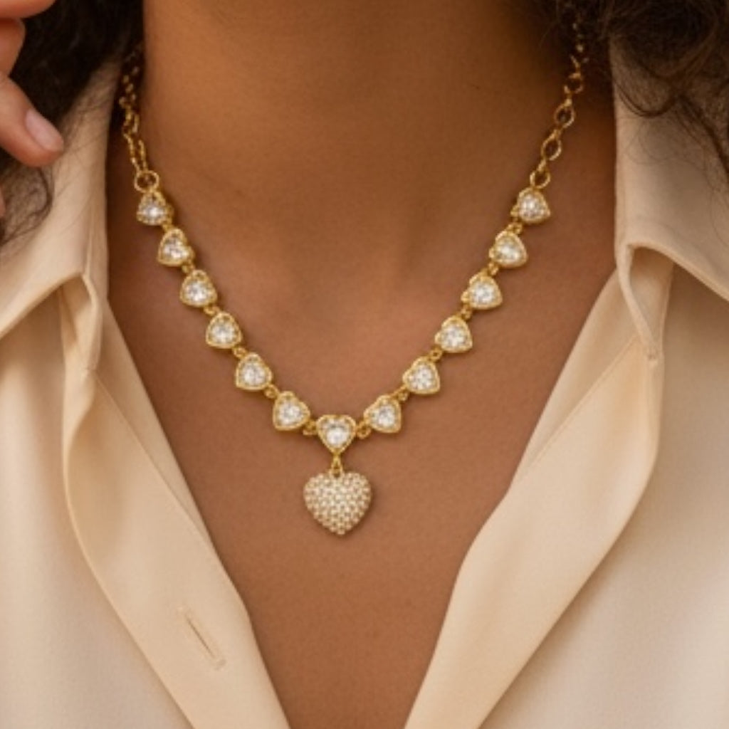 Heart Glow – Ατσάλινο κολιέ με ζιργκόν καρδιές σε χρυσό– So Cute by Dimi