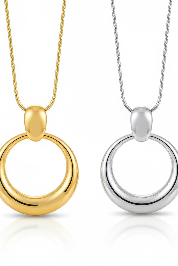 Ατσάλινο statement κολιέ με γλυπτό κυκλικό μοτίφ σε χρυσό και ασημί – Sculpted Circle Pendant So Cute by Dimi