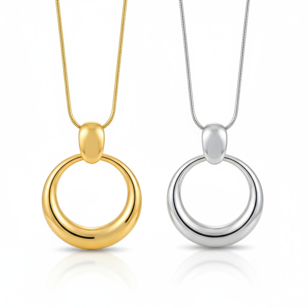 Ατσάλινο statement κολιέ με γλυπτό κυκλικό μοτίφ σε χρυσό και ασημί – Sculpted Circle Pendant So Cute by Dimi