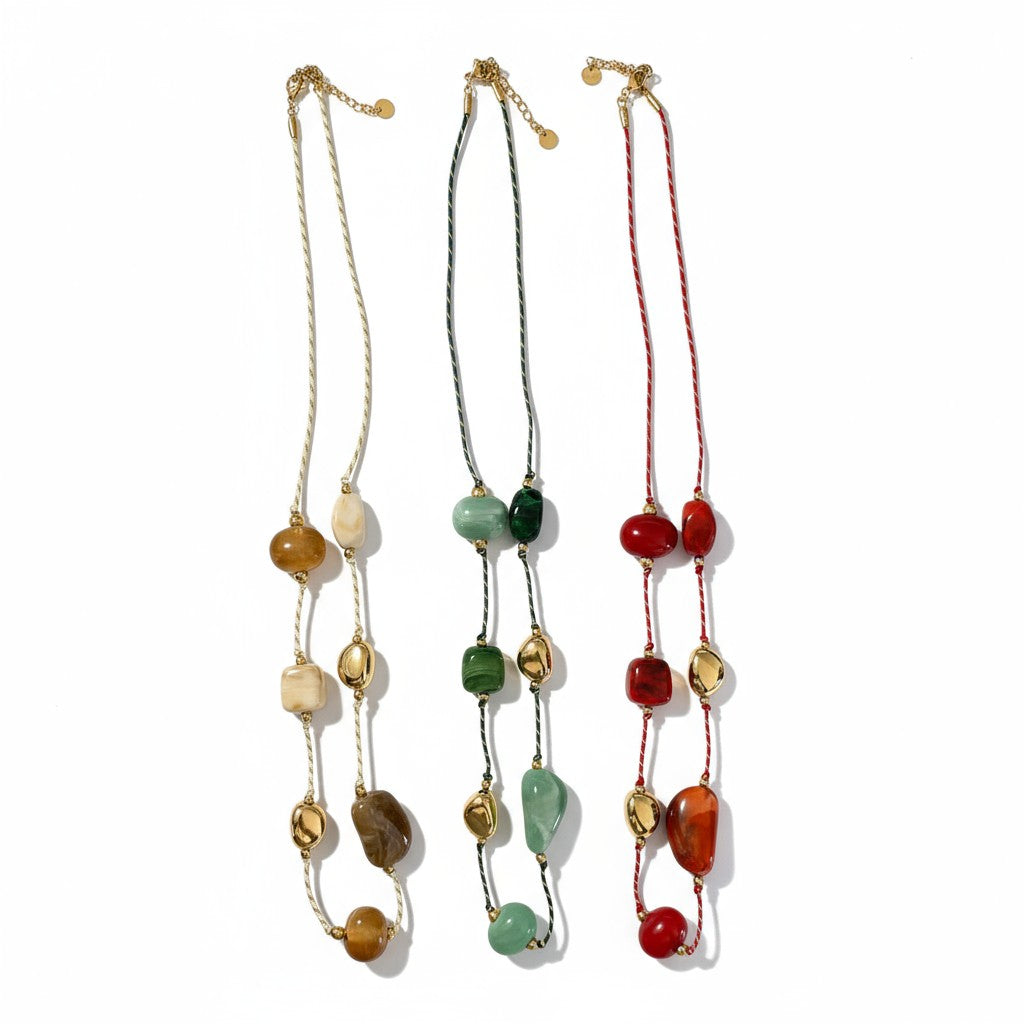 Μακρύ κολιέ με κορδόνι, χάντρες πέτρας και ατσάλινα μεταλλικά στοιχεία – So Cute by Dimi