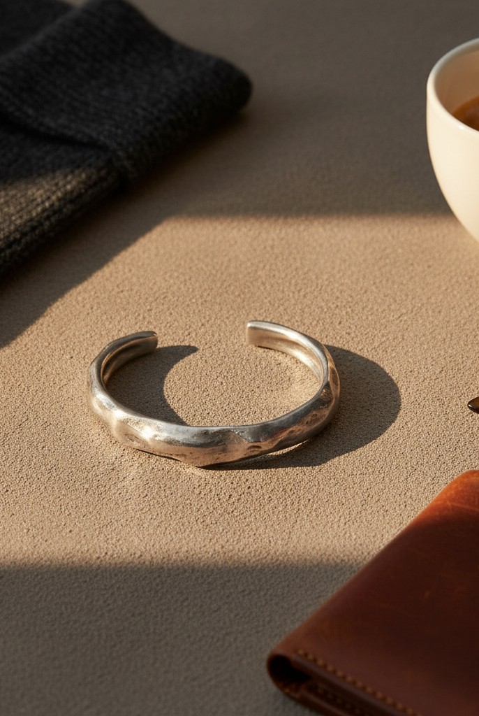 Ανδρικό βραχιόλι από κασσίτερο με σφυρήλατη υφή – So Cute by Dimi