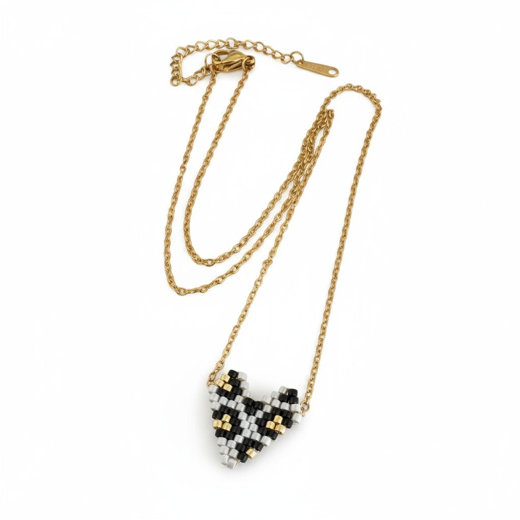 Wild Heart – Ατσάλινο κολιέ με καρδιά Miyuki σε animal print So Cute by Dimi.