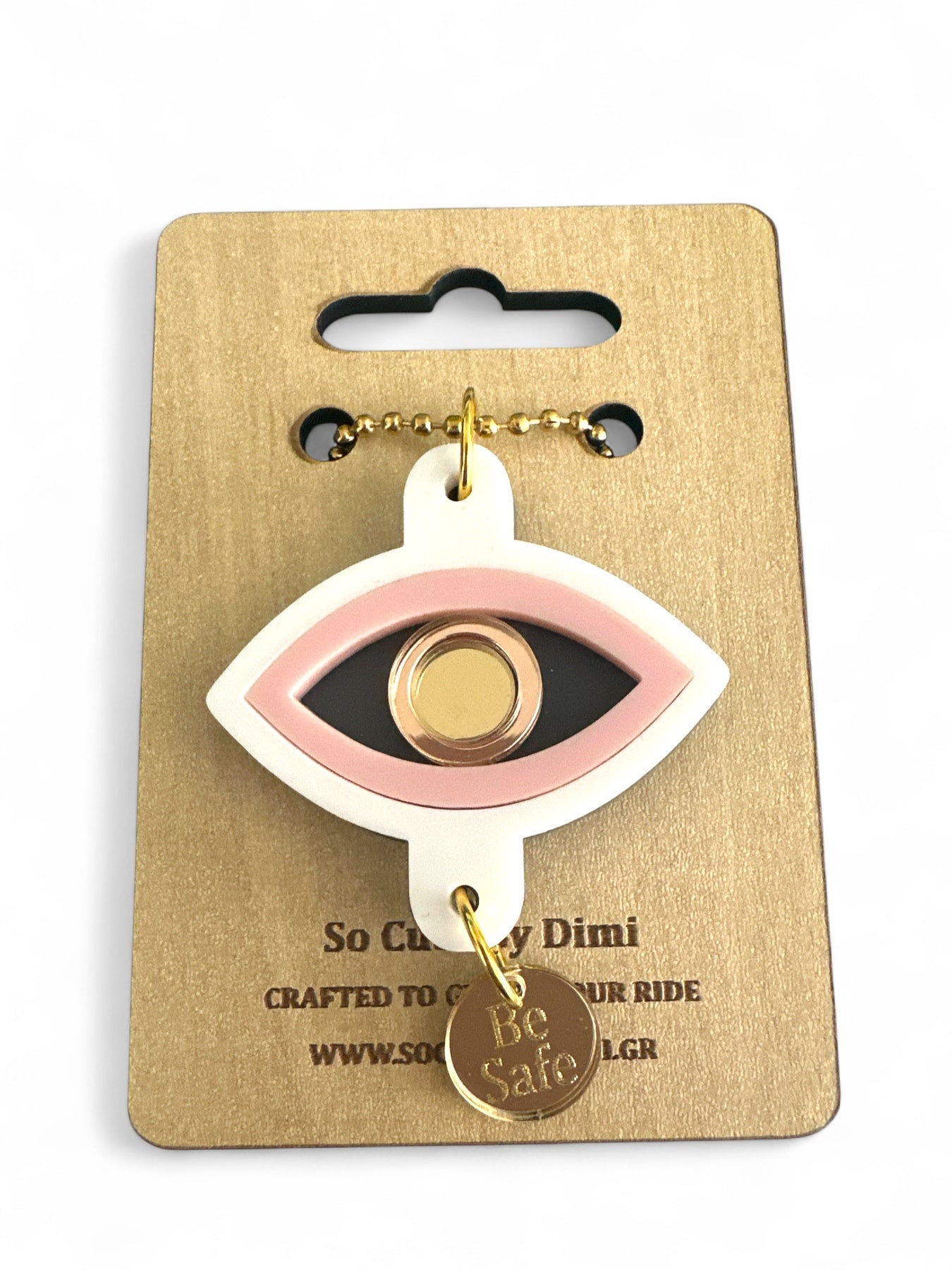 Γούρι αυτοκινήτου σε σχήμα ματιού με blush pink λεπτομέρεια, χρυσό καθρέφτη στο κέντρο και plexiglass charm Be Safe