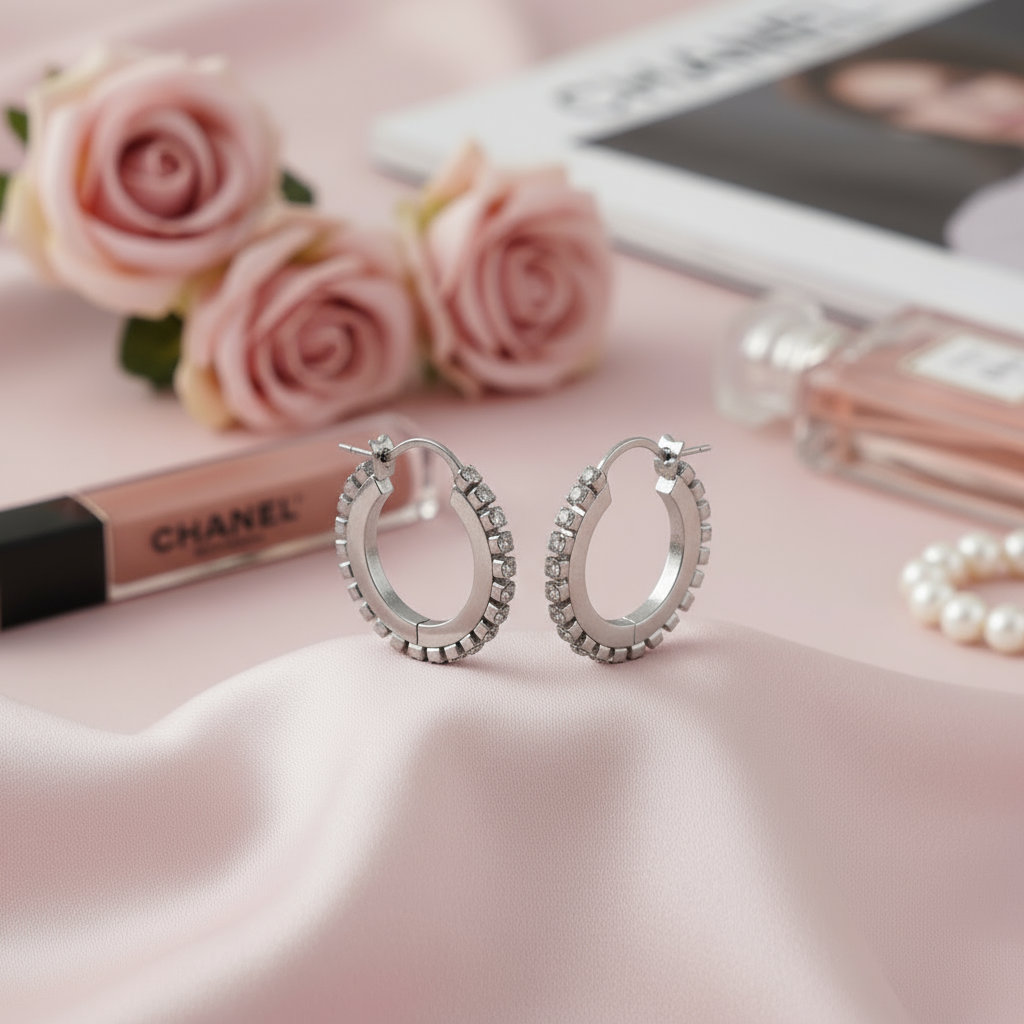 Ατσάλινα hoop σκουλαρίκια με στρας σε χρυσό και ασημί χρώμα – So Cute by Dimi