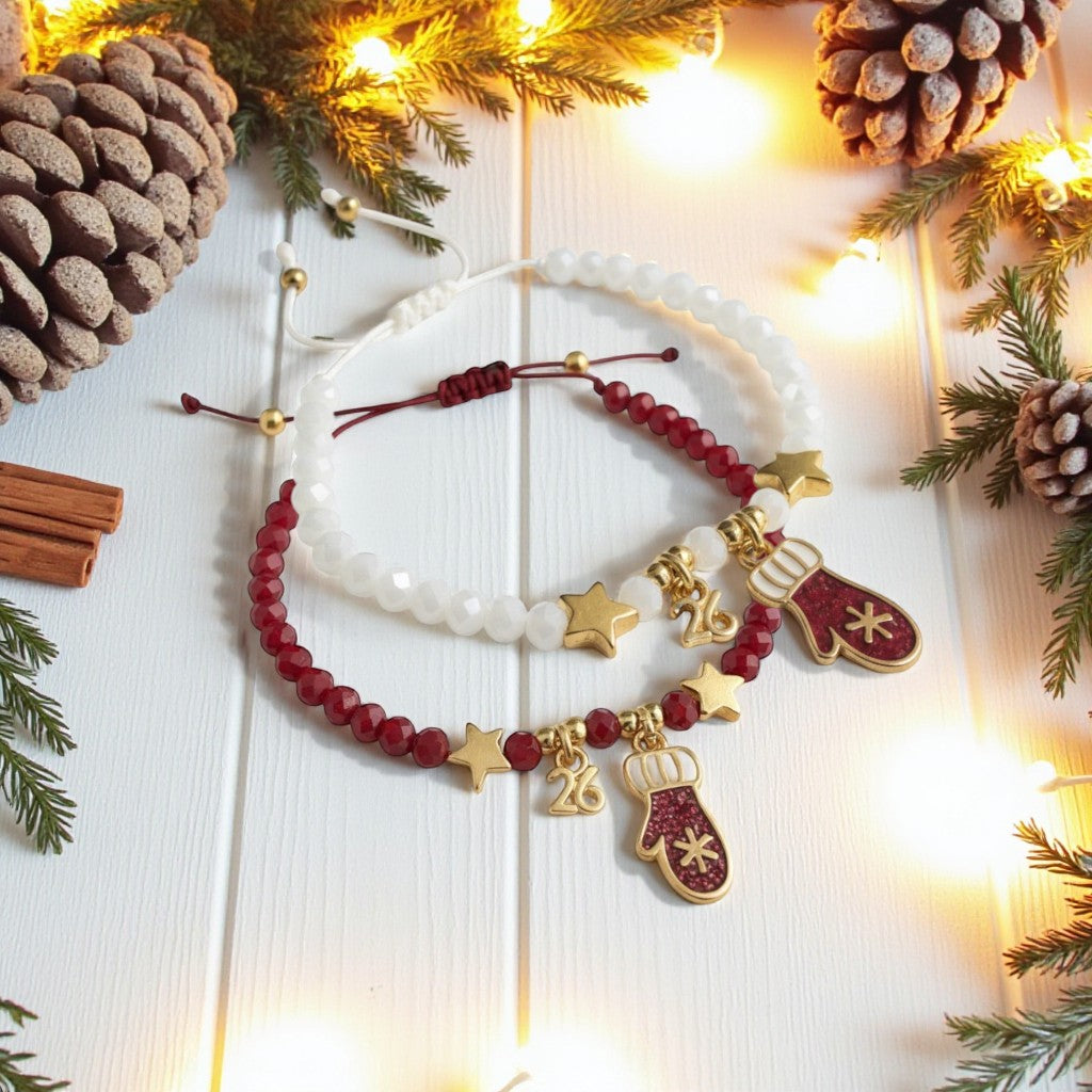 Χειροποίητο γούρι βραχιόλι με κρυστάλλινες χάντρες, αστέρια και γιορτινό γαντάκι So Cute by Dimi