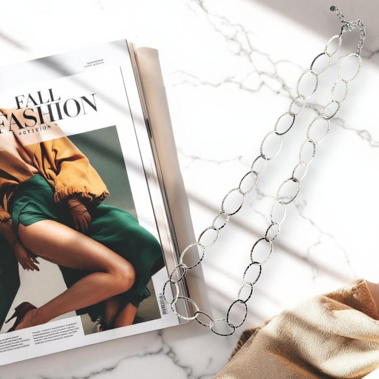 Ατσάλινο κολιέ με σφυρήλατους κρίκους σε χρυσό και ασημί – So Cute by Dimi