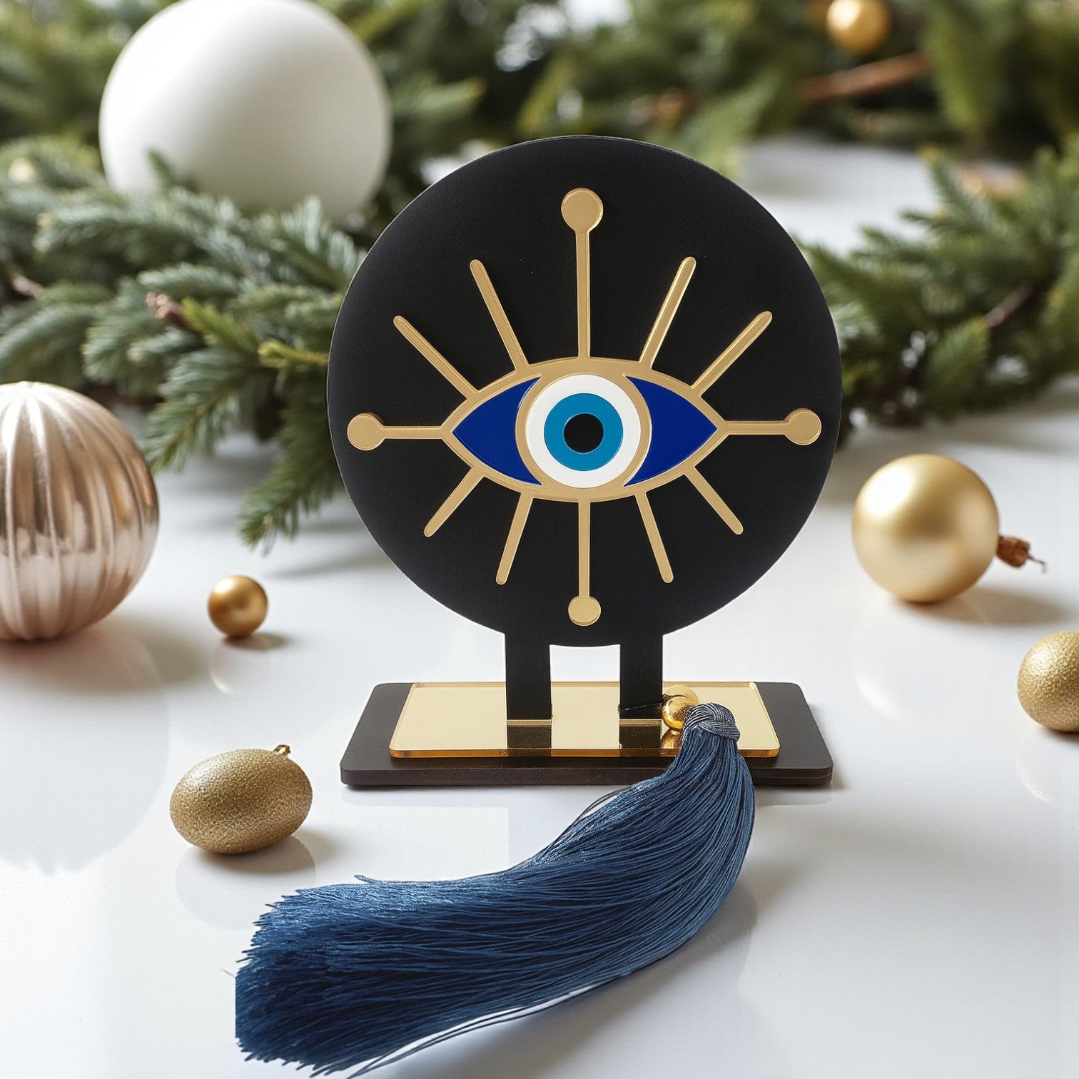 Ethnic Eye γούρι, επιτραπέζιο χειροποίητο ξύλινο με έθνικ μάτι plexiglass, ακτίνες & μπλε φούντα – So Cute by Dimi