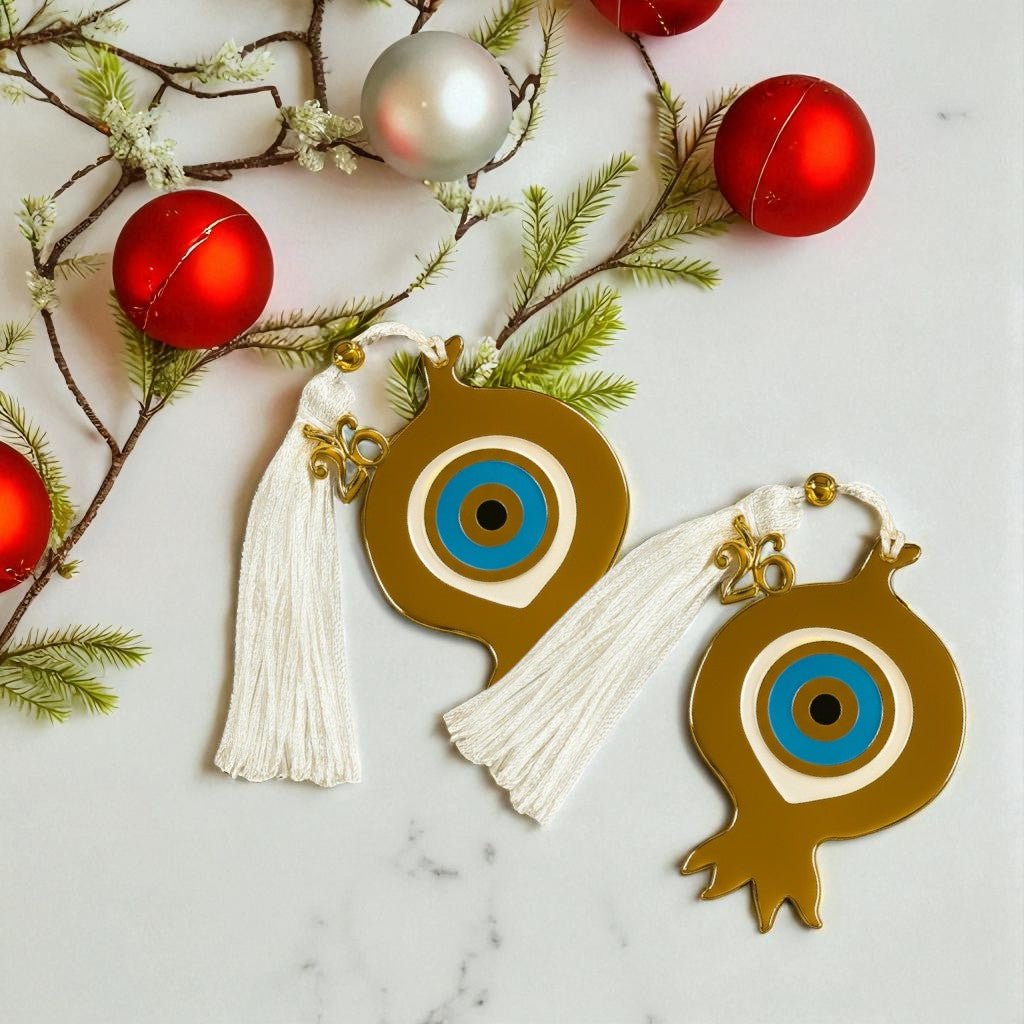 Χειροποίητο γούρι ρόδι με μάτι, φούντα και charm, So Cute by DImi