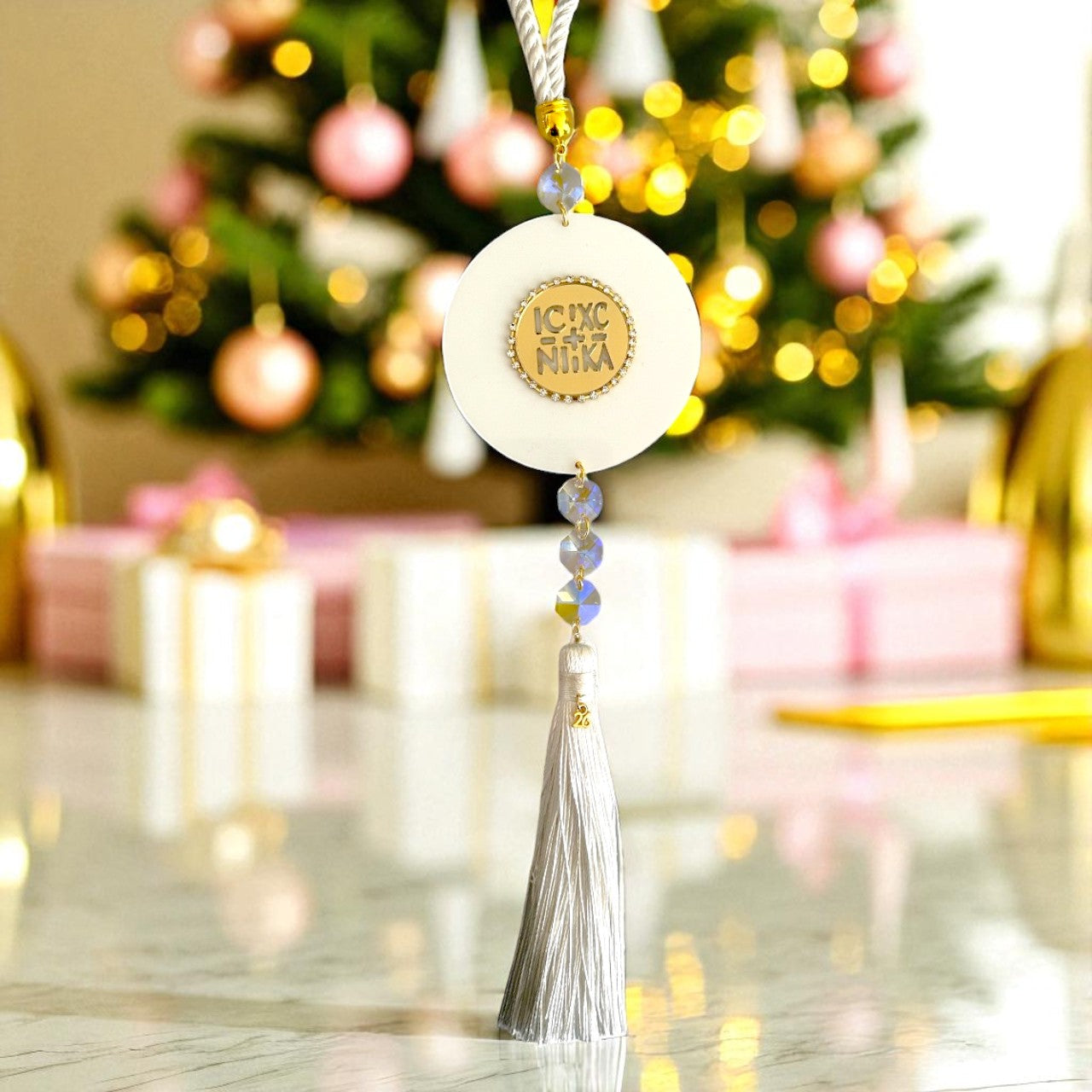 Χειροποίητο γούρι 2026 Elegant Κωνσταντινάτο με πλεξιγκλάς καθρέφτη, στρας, κρύσταλλα και φούντα