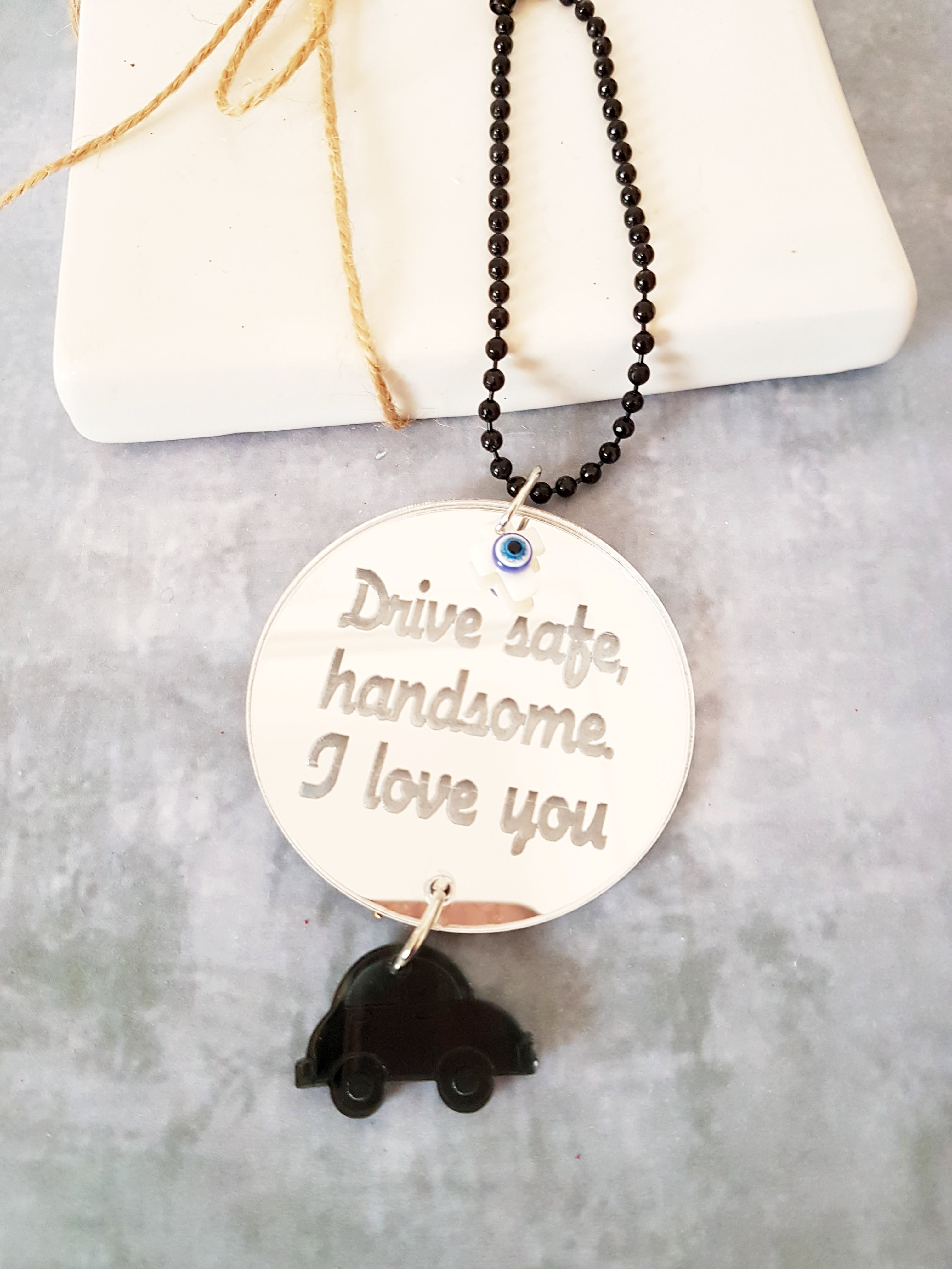 Γούρι αυτοκινήτου "Drive safe handsome" - So Cute by Dimi