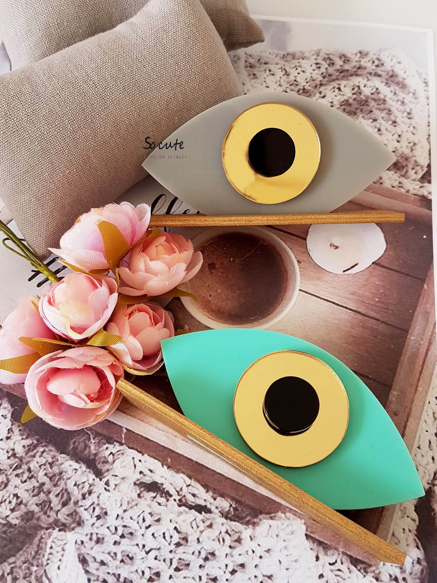 Γούρι πλεξιγκλάς μικρό οβάλ μάτι σε βάση - So Cute by Dimi