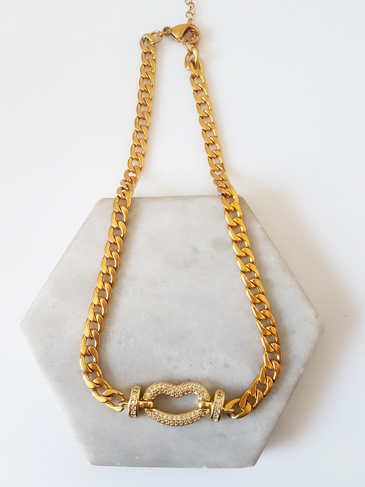 Choker με μοτίφ χείλη με ζιργκόν από ατσάλι – So Cute by Dimi