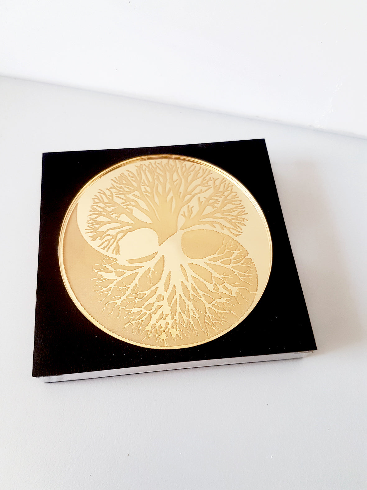 Yin Yang Tree γούρι, επιτραπέζιο χειροποίητο ξύλο & χρυσό plexiglass με Δέντρο Ζωής – So Cute by Dimi